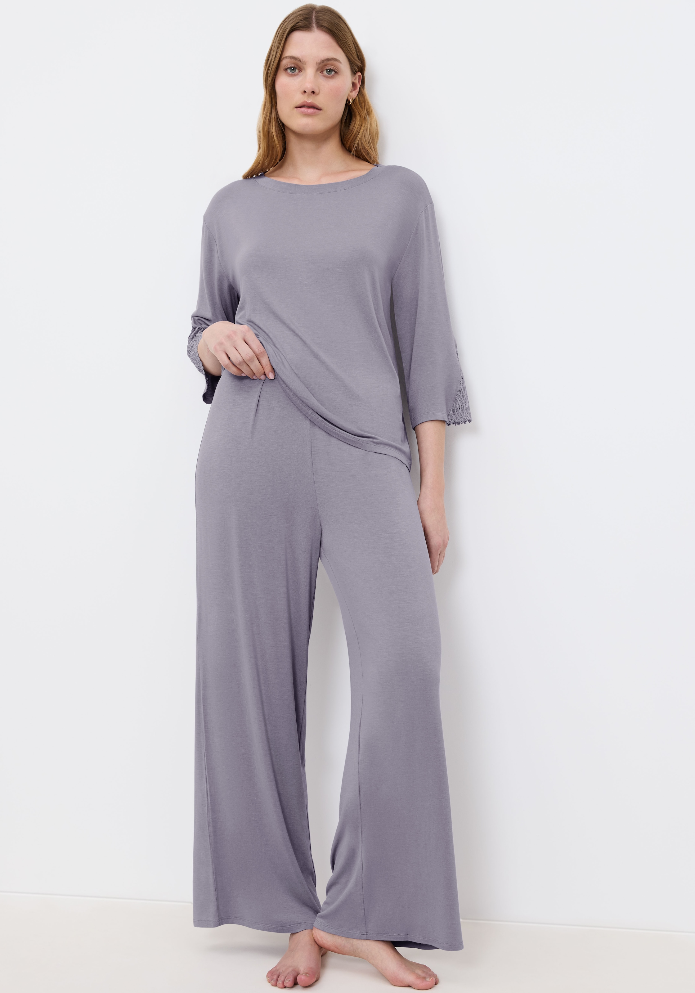 Triumph Pyjamahose »Aura Spotlight Trousers«, weiches Stretchmaterial, atmungsaktiv