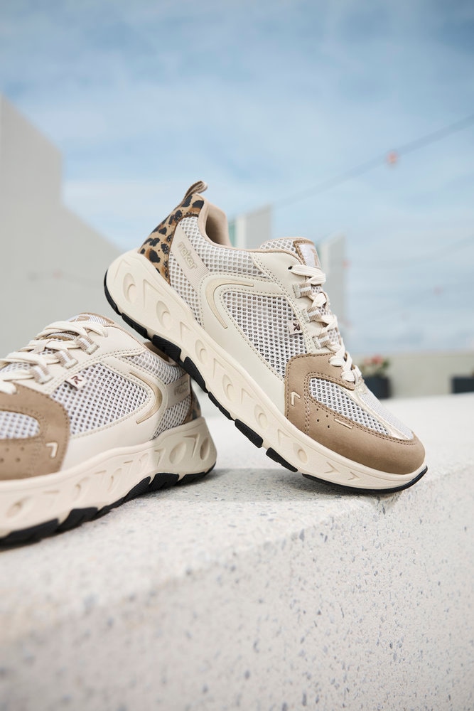 Rieker Plateausneaker  Schnürschuh, Freizeitsneaker, Halbschuh mit MemoSoft-Innensohle