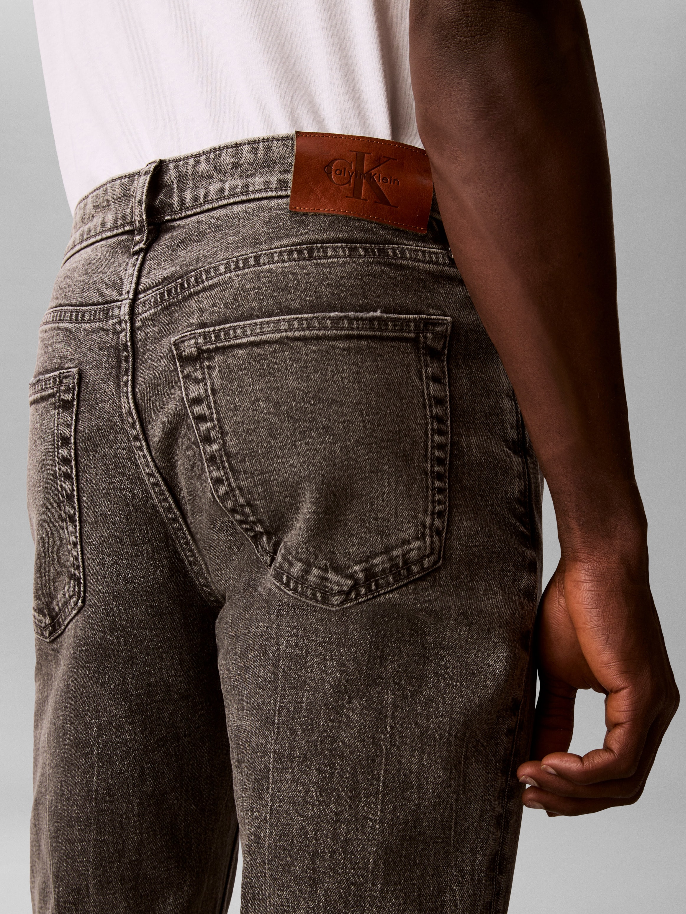 Calvin Klein Jeans 1100000002199 »SLIM TAPER« mit Markenlabel