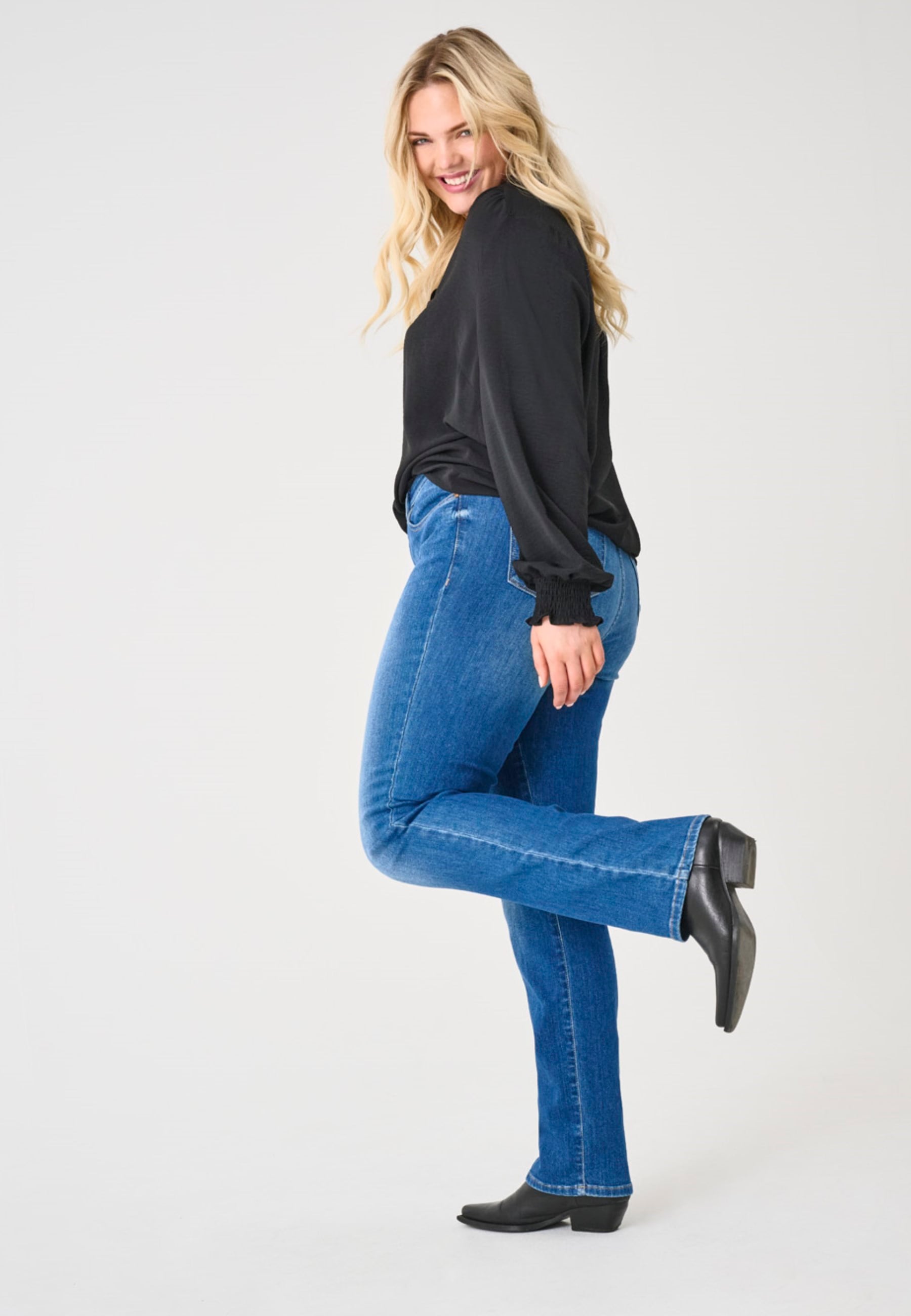 ONLY CARMAKOMA Slim-fit-Jeans »CARSUI MID SLIM DNM DIA364«