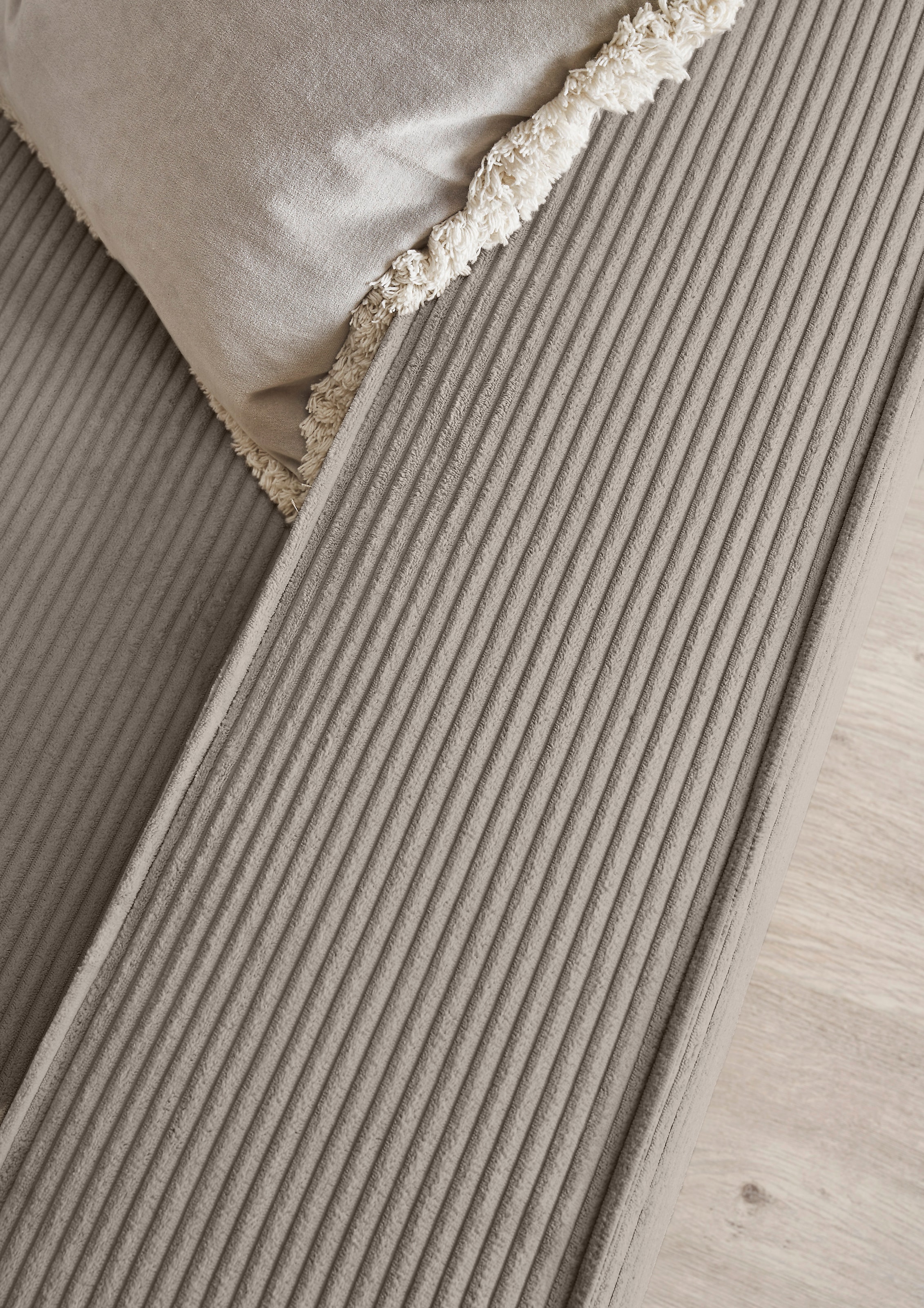 Home affaire Big-Sofa »NEU: SHERWOOD XXL, Big-Sofa (316cm), extra tiefe Sitzfläche 95 cm«, bequemer Sitzkomfort, Cord u. Leinenoptik, Kedernaht