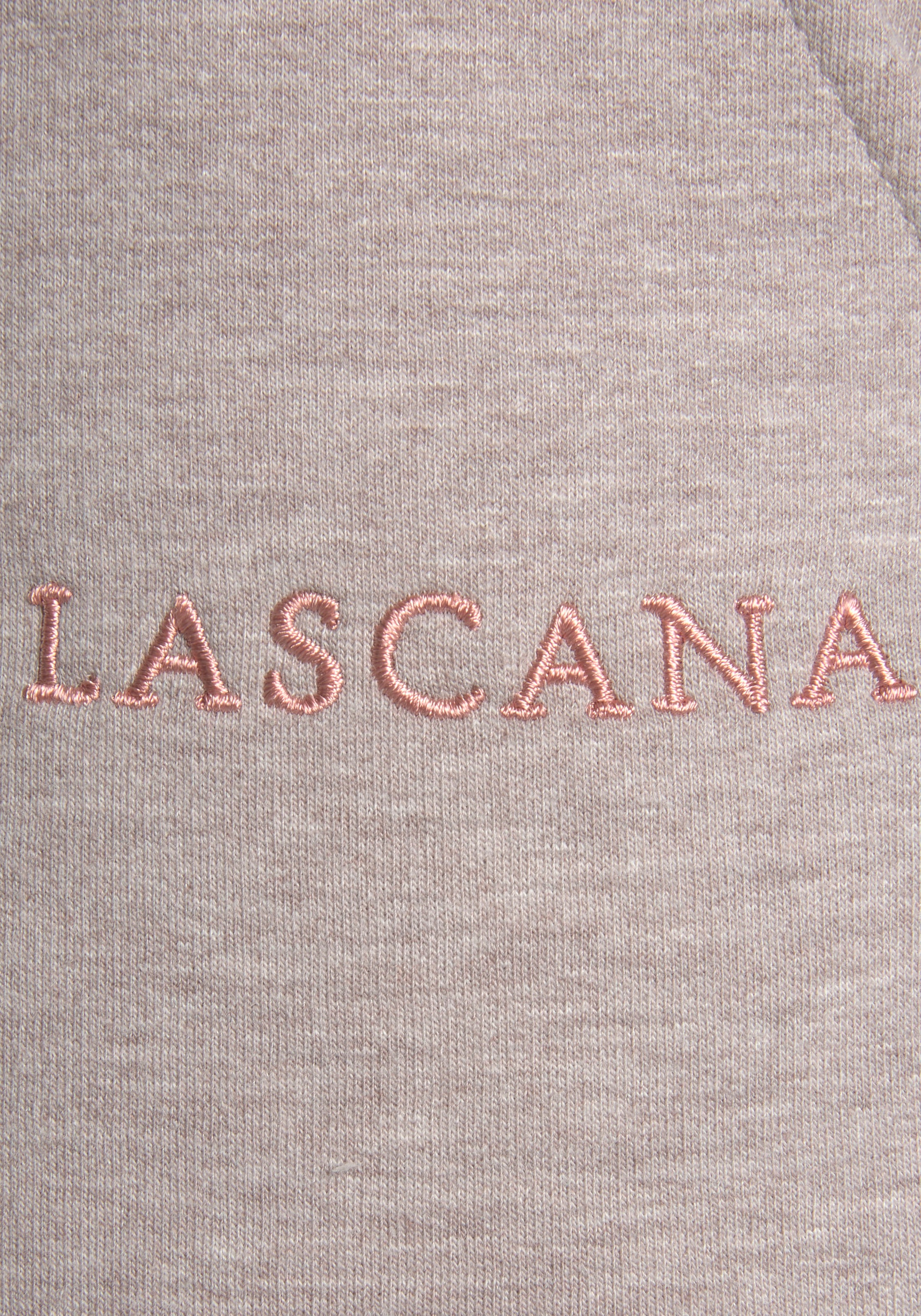 LASCANA Sweatshorts, mit Logostickerei, Loungeanzug