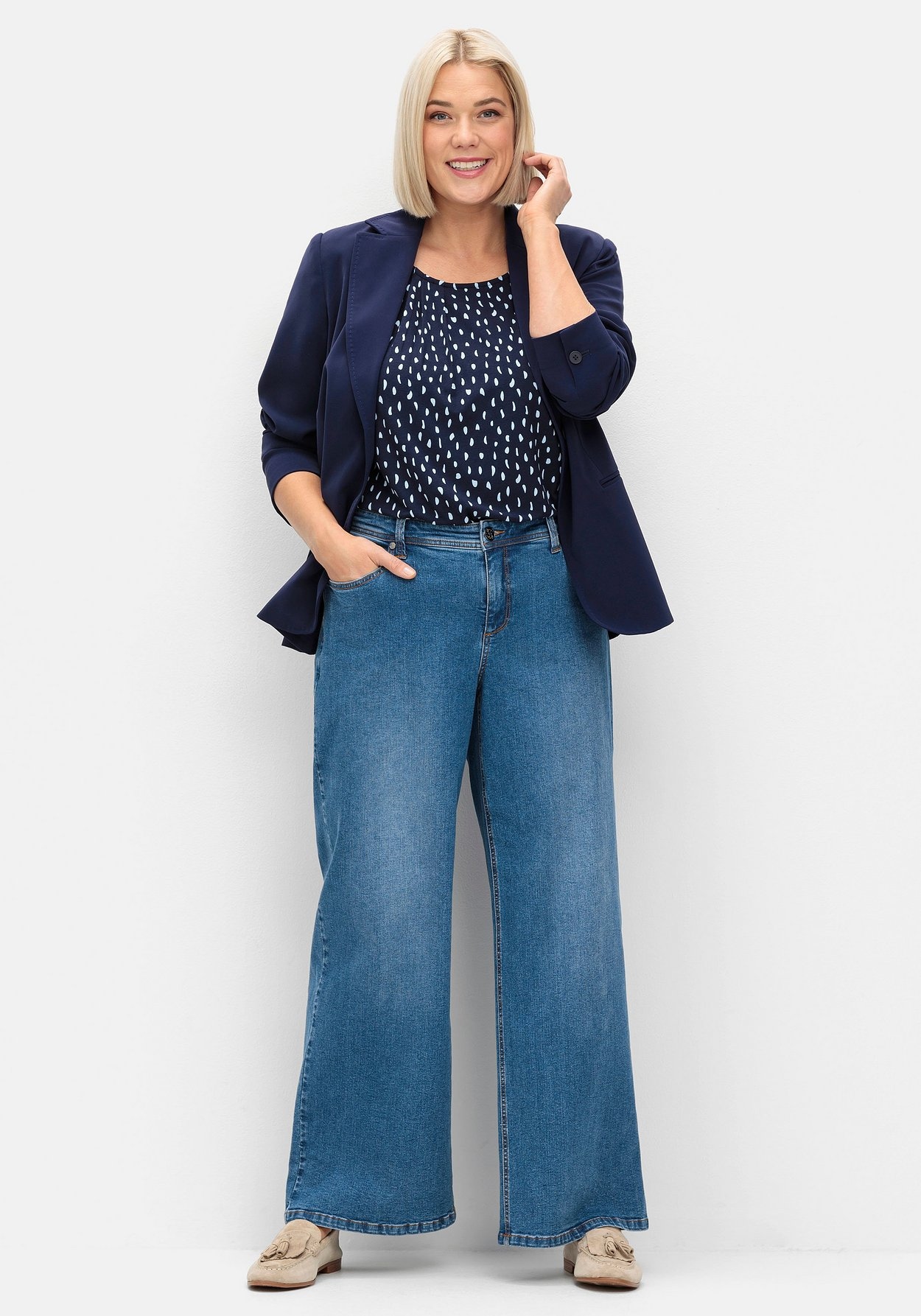 Sheego Stretch-Jeans »Weite Jeans in Curvy-Schnitt VERENA«