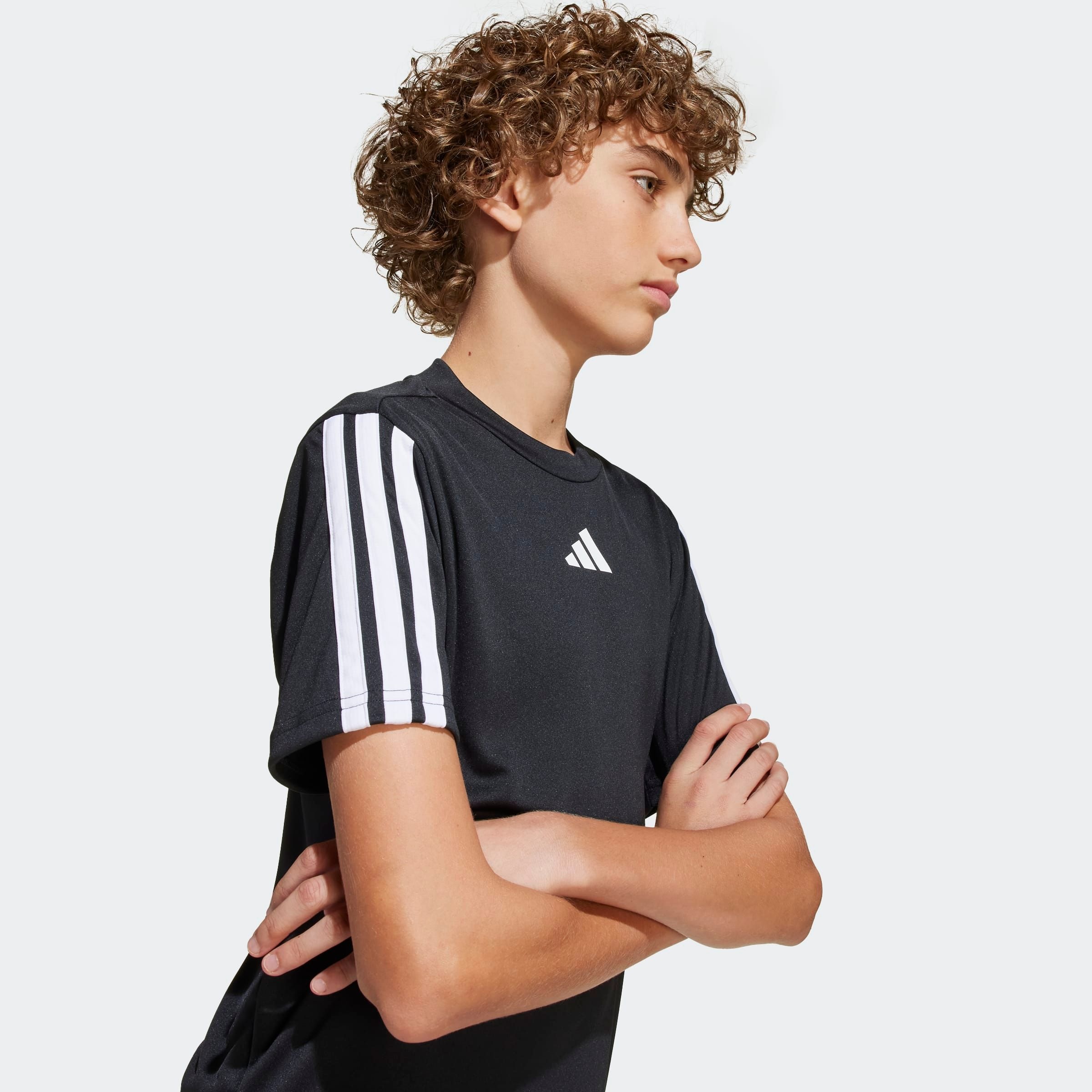 adidas Sportswear T-Shirt »TRAIN ESSENTIALS 3-STREIFEN KIDS« für Kinder, mit Rundhalsausschnitt, ohne Verschluss, aus Polyester