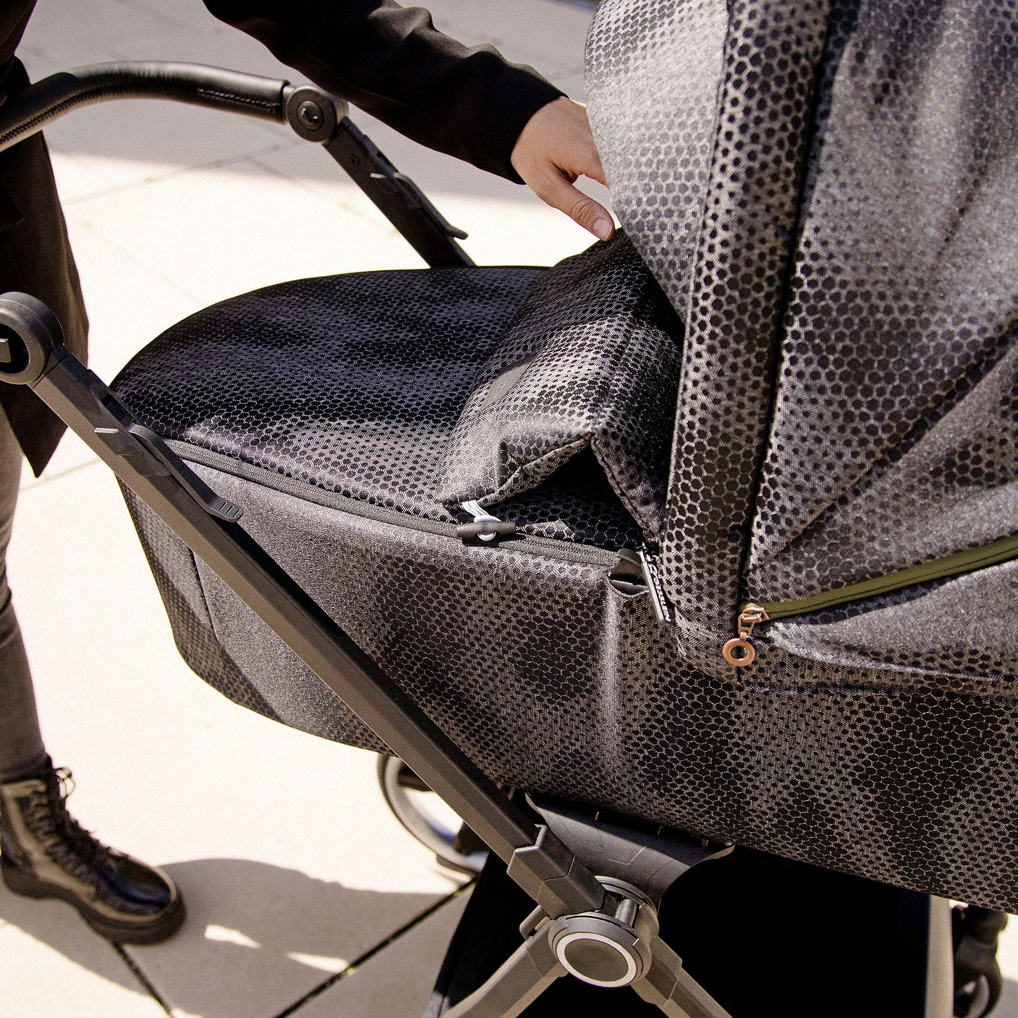 Gesslein Kombi-Kinderwagen »FX4 Soft+ mit Aufsatz Classic schwarz/schwarz, schwarzgrau«, mit Babywanne Cx3 und Babyschalenadapter