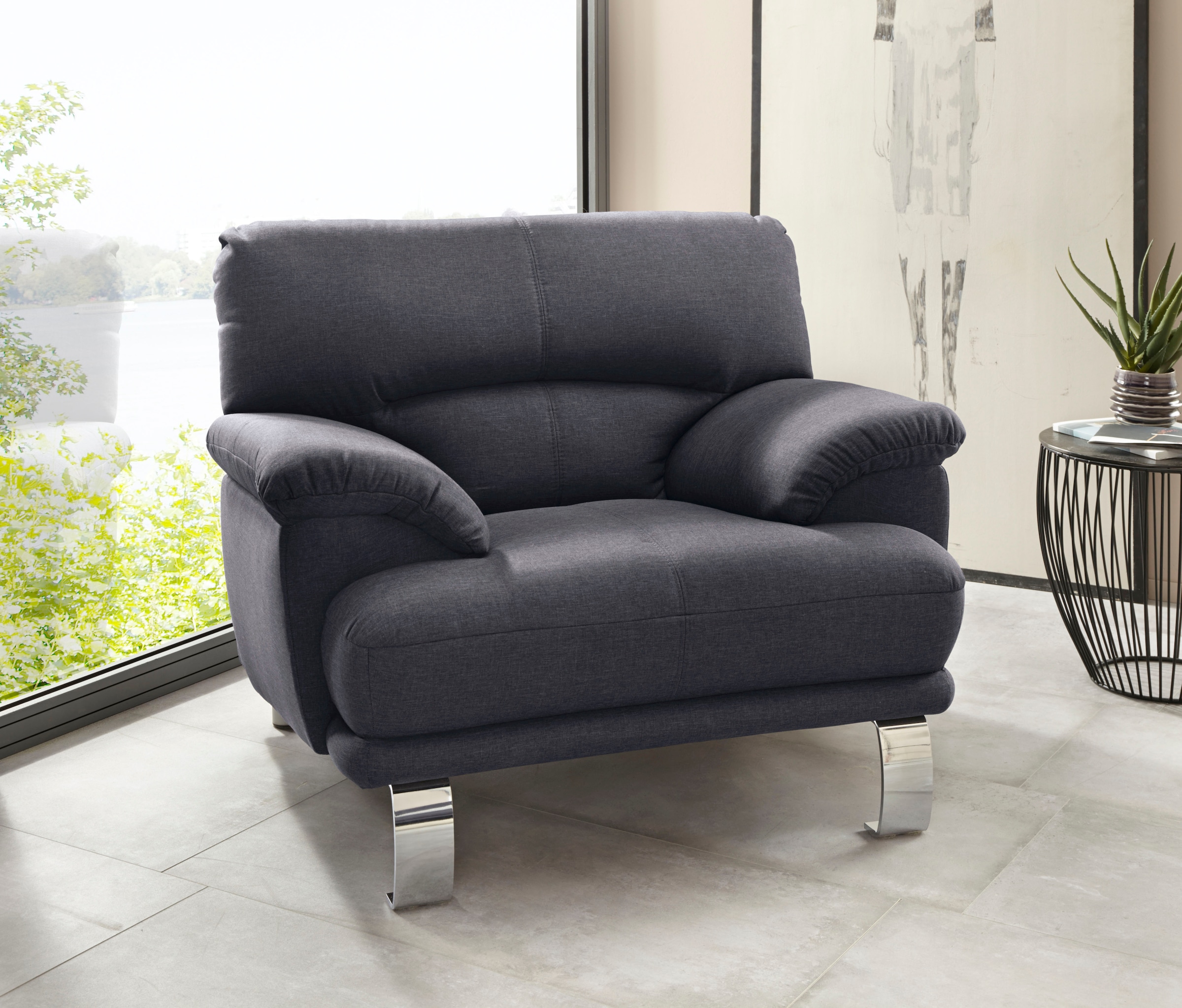 TRENDMANUFAKTUR Sessel »Cecilia II, Loungesessel in italienischem Design«, breite und bequeme Armlehnen