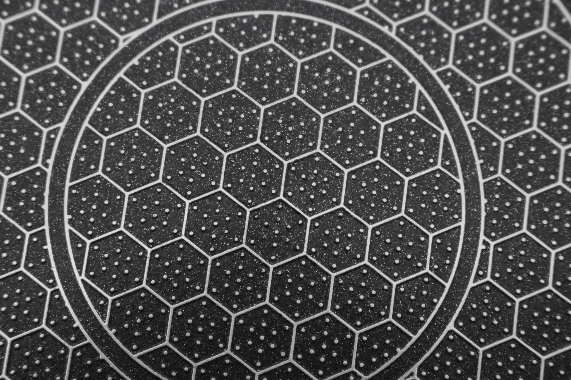 Elo Premium Servierpfanne »Relief Evolution Servierpfanne« Edelstahl 18/10 2 tlg. tlg. durchgehender Aluminium-Kern, außen magnetischer Edelstahl