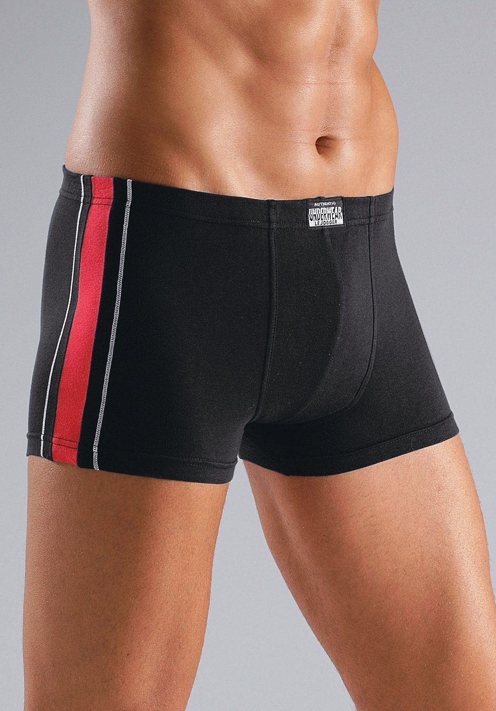 Streifen AUTHENTIC bei seitlich 4 (Packung, St.), Boxer, mit kontrastfarbigen UNDERWEAR ♕