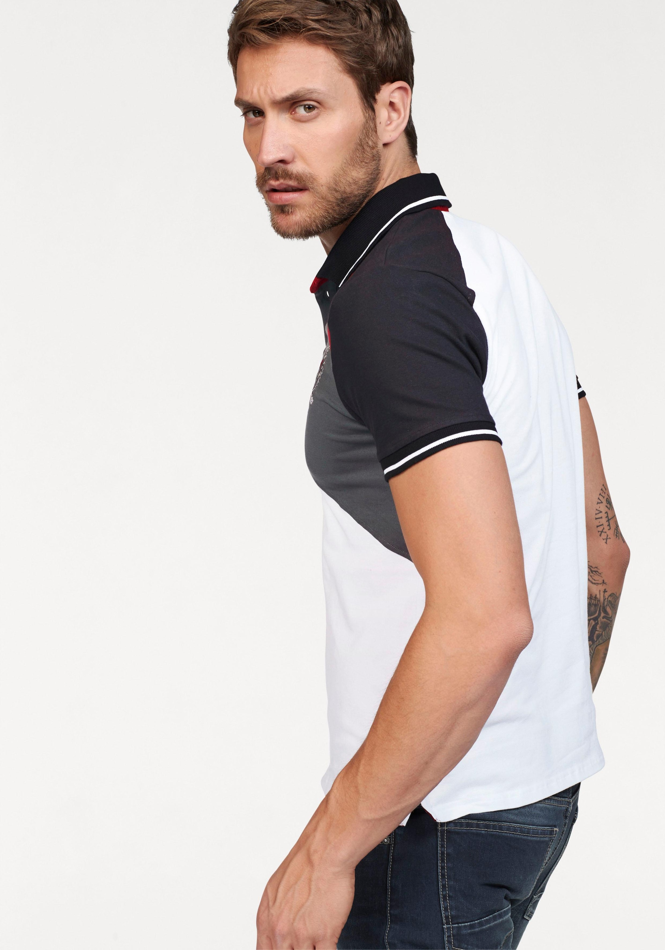 Bruno Banani Poloshirt, Kurzarm, körpernahe Passform, unifarben, mit Polokragen