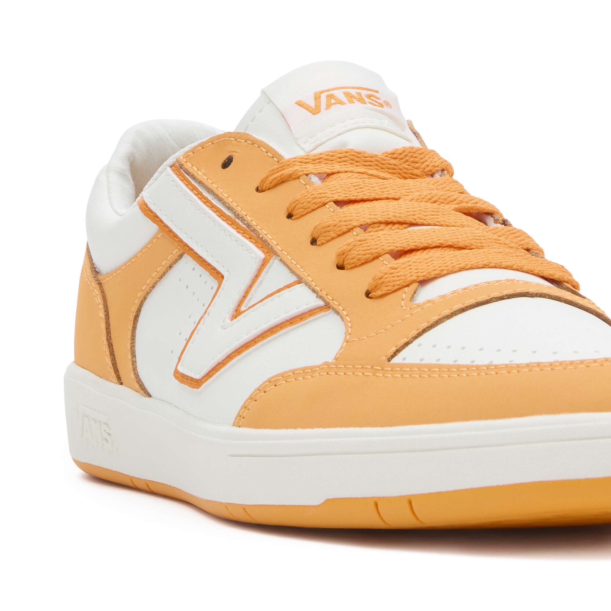 Vans Sneaker »Lowland CC«, mit klassischer Logo-Flag