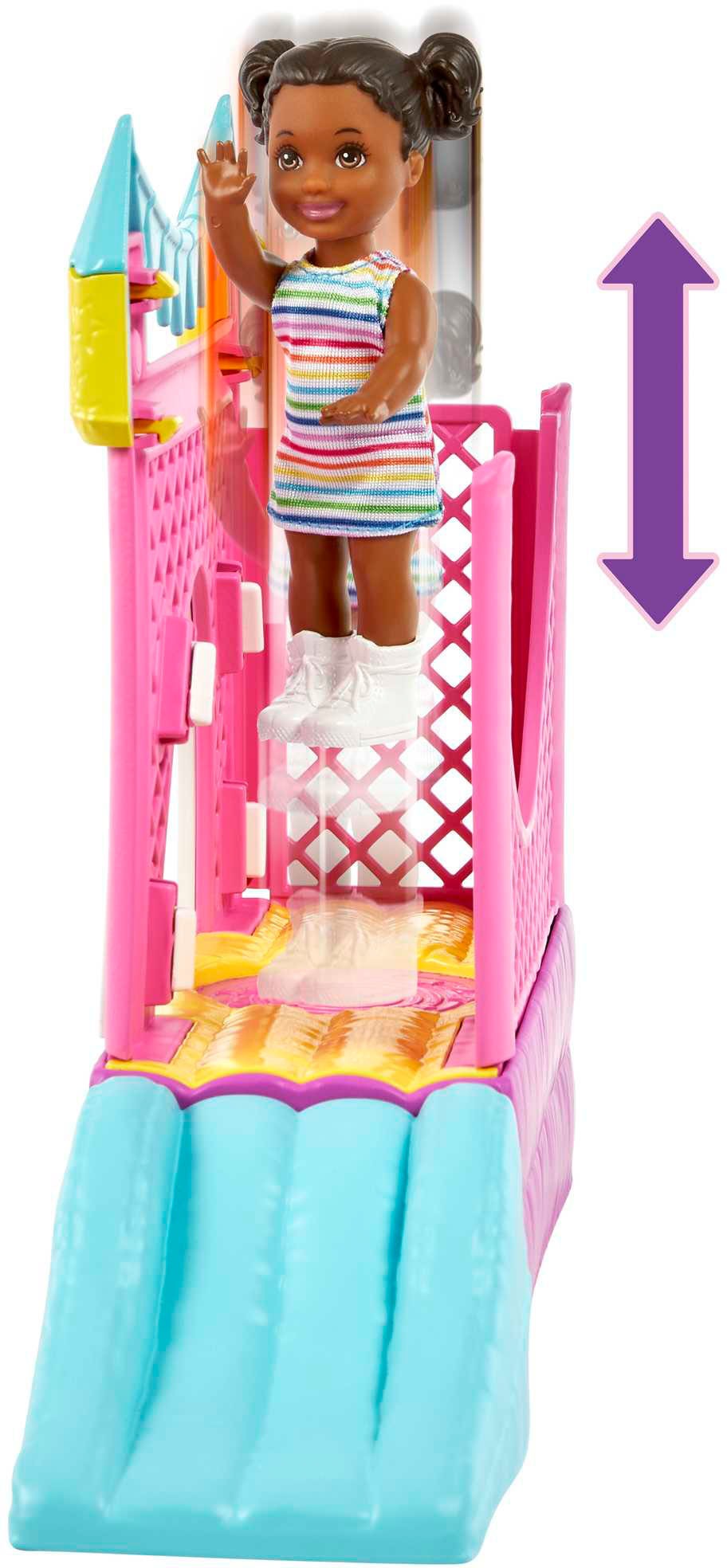 Barbie Anziehpuppe »Skipper Babysitters Hüpfburg-Spielset«, mit Puppen und Zubehör