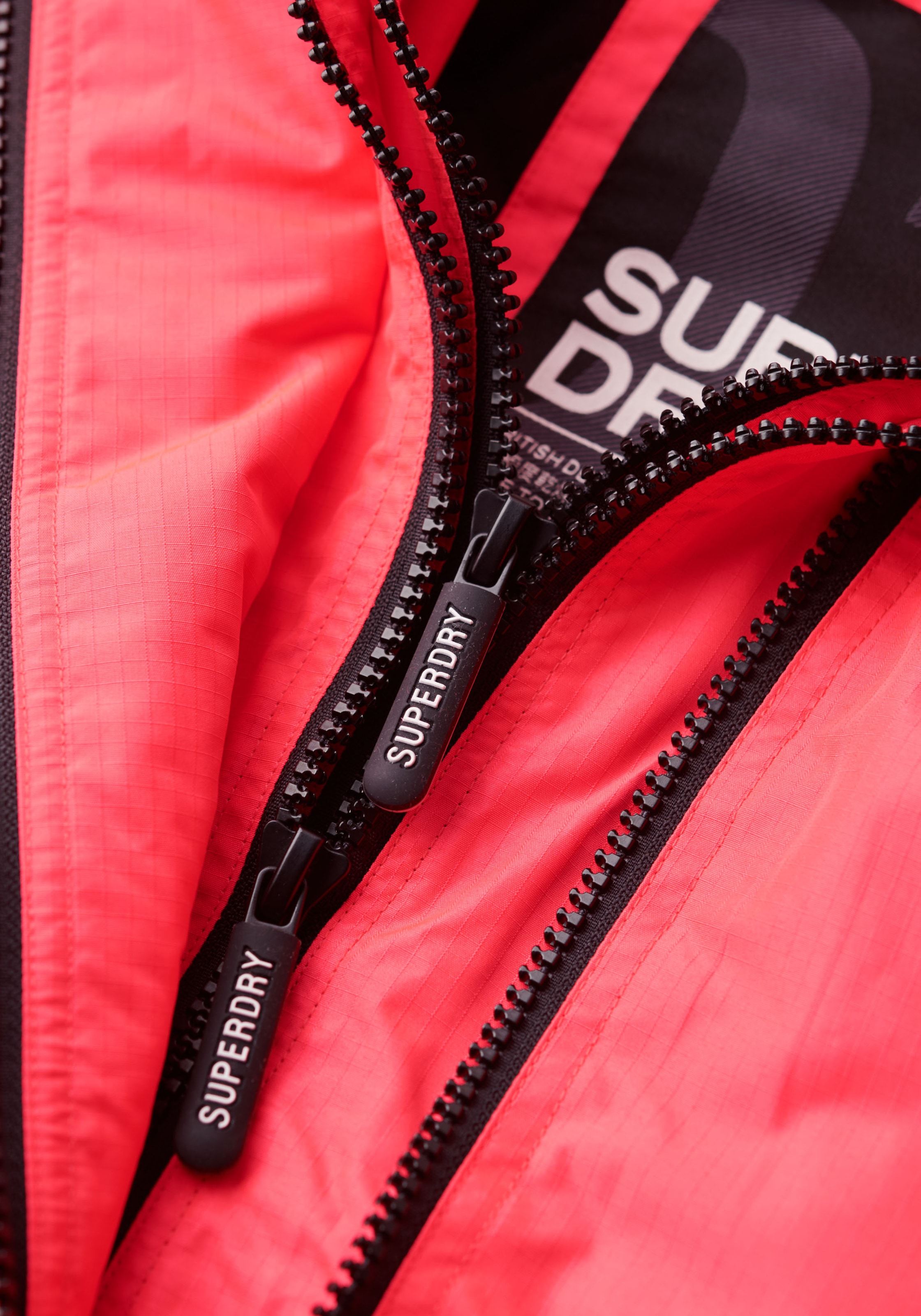 Superdry Outdoorjacke »HOODED MTN WINDBREAKER JACKET«, mit Kapuze