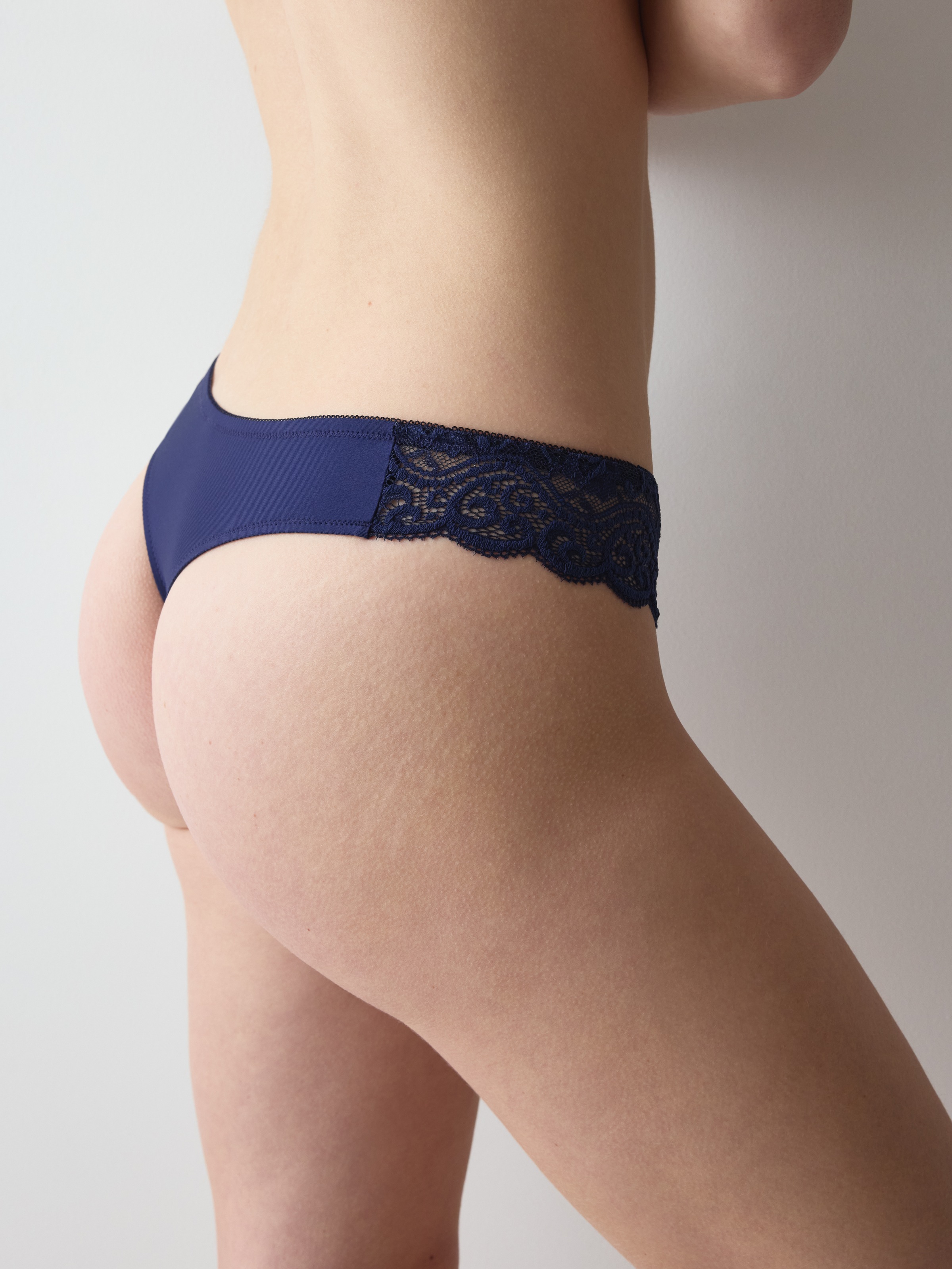 Triumph Slip »Amourette Hipster String« Stretch-Spitze