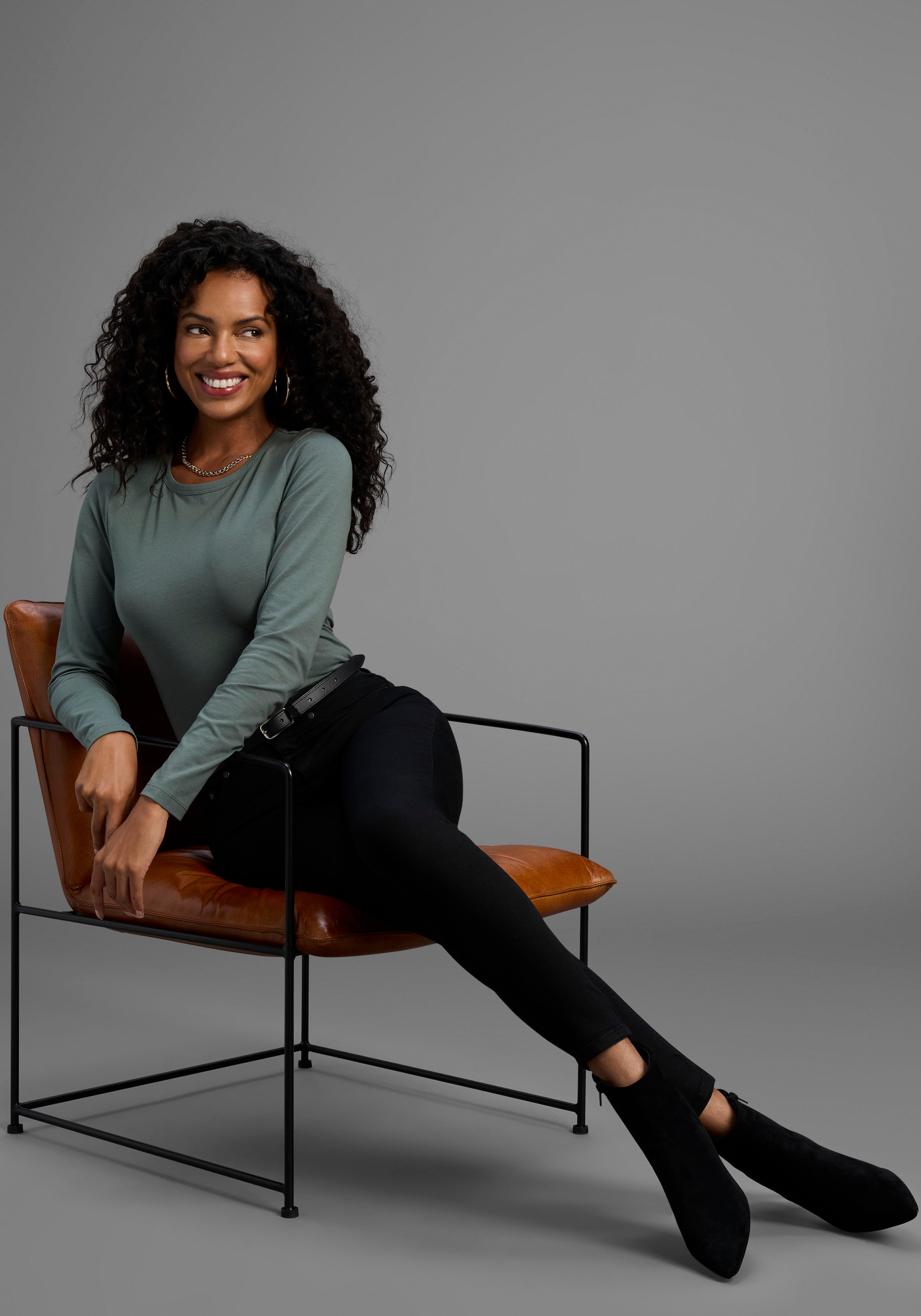 Arizona Skinny-fit-Jeans »Ultra Stretch« extra-eng geschnittene Beinform,  modische Used-Waschung