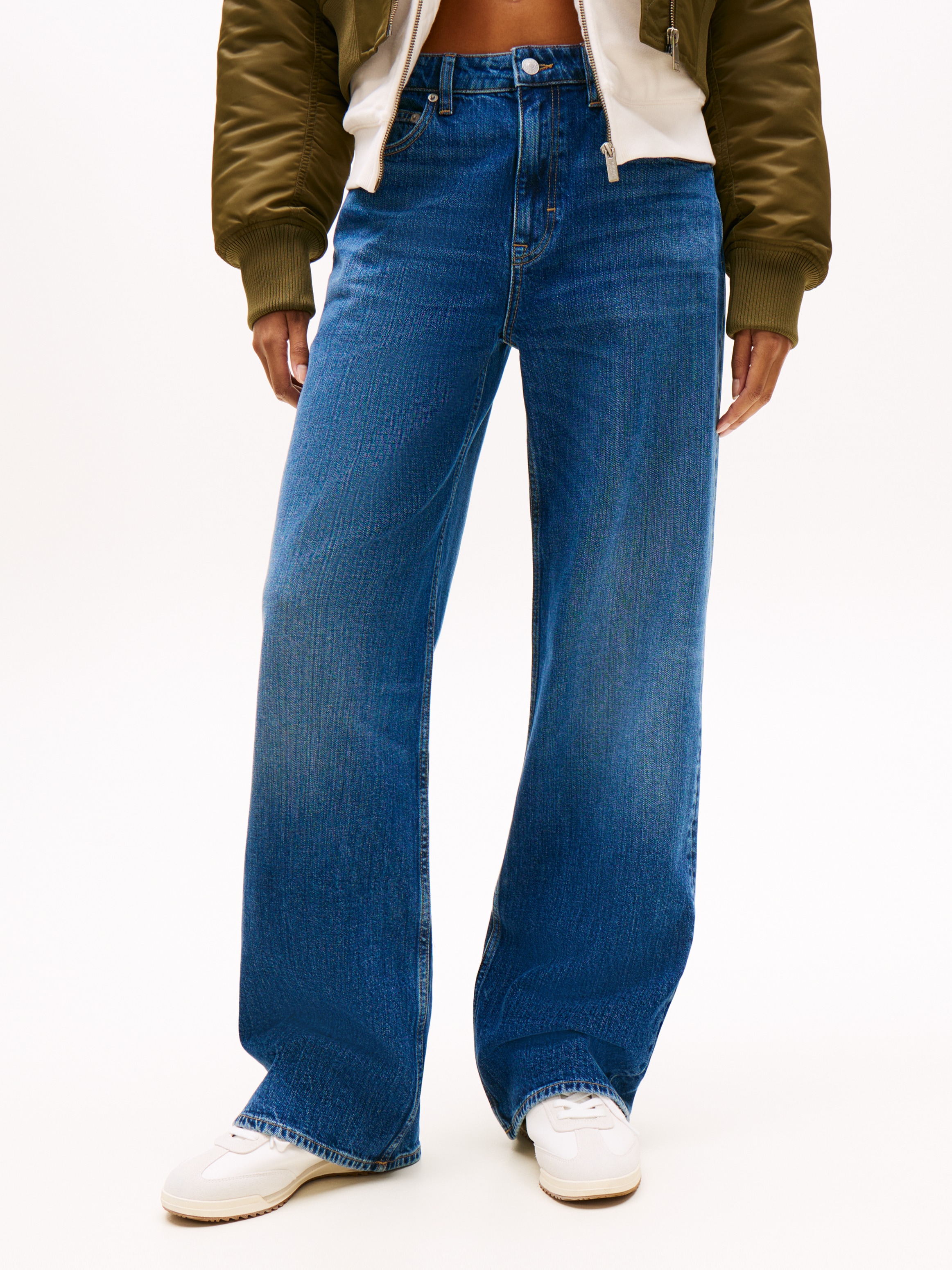 Tommy Jeans Relax-fit-Jeans »MIA MR RLXD STR« in blauer Waschung, mit Hammerschlaufe, Mid Rise