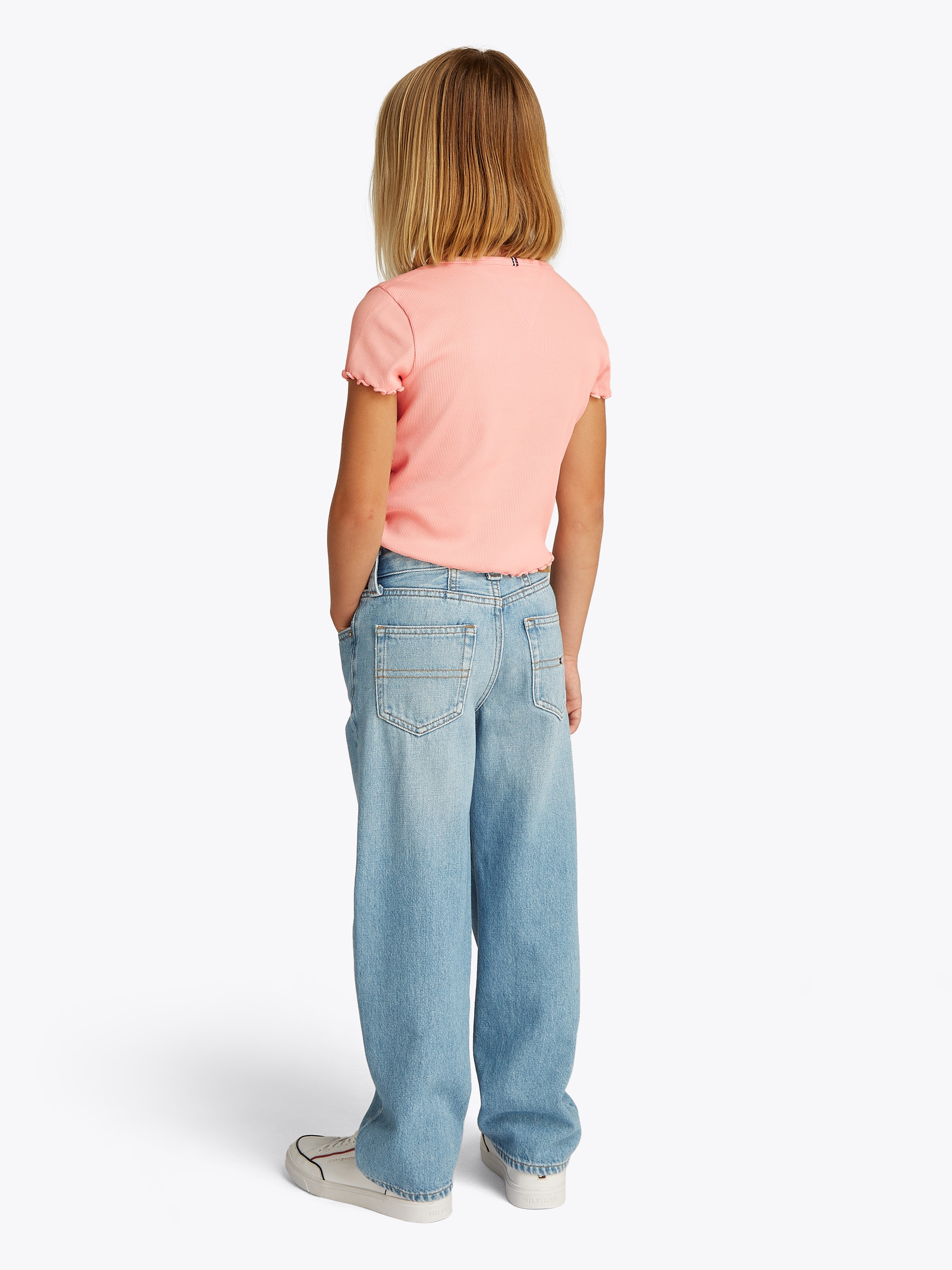 Tommy Hilfiger T-Shirt »ESSENTIAL RIB TOP mit Babylock-Kanten und Stickerei«, unifarben, casual, regular fit, Baumwollmix, Rundhals