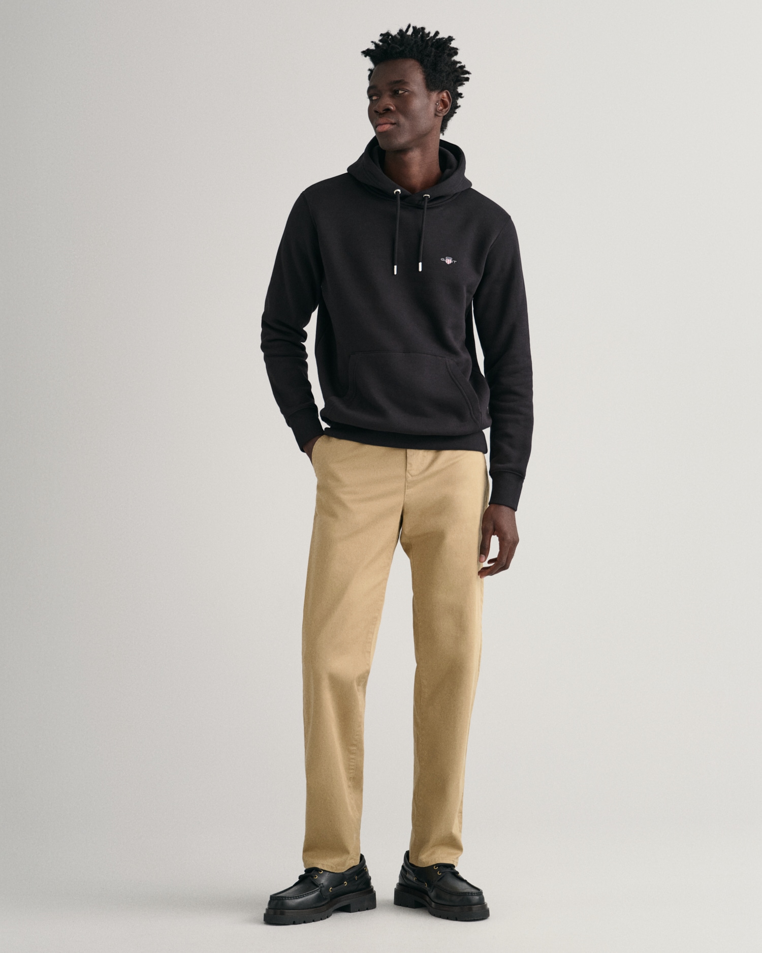 Gant Chinohose »REGULAR TWILL CHINOS«, Regumit gefütterten Seitentaschen