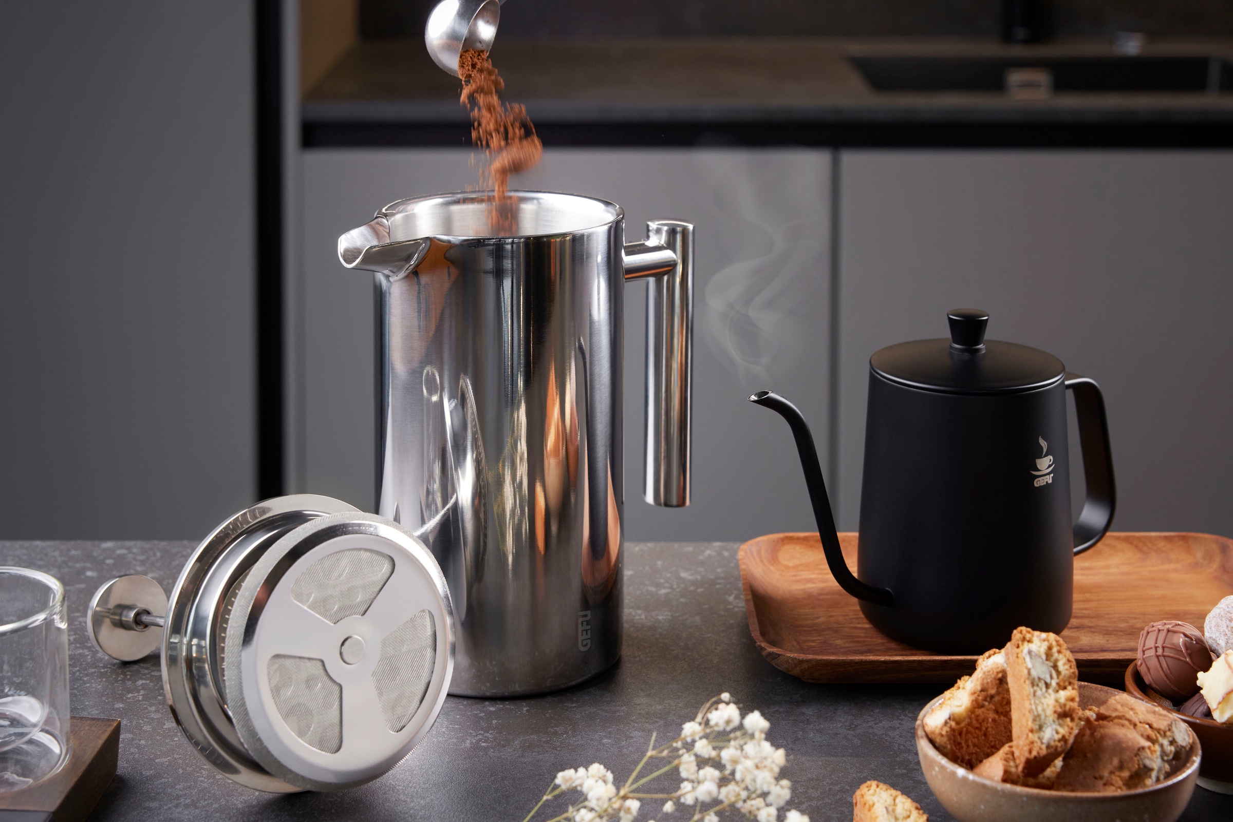 GEFU French Press Kanne XXL von Kaffee Tee, 1000 3 einfaches mit heißes l Zubereitung, Jahren Garantie Edelstahl »GUSTAVO«, und Kaffeekanne, Servieren