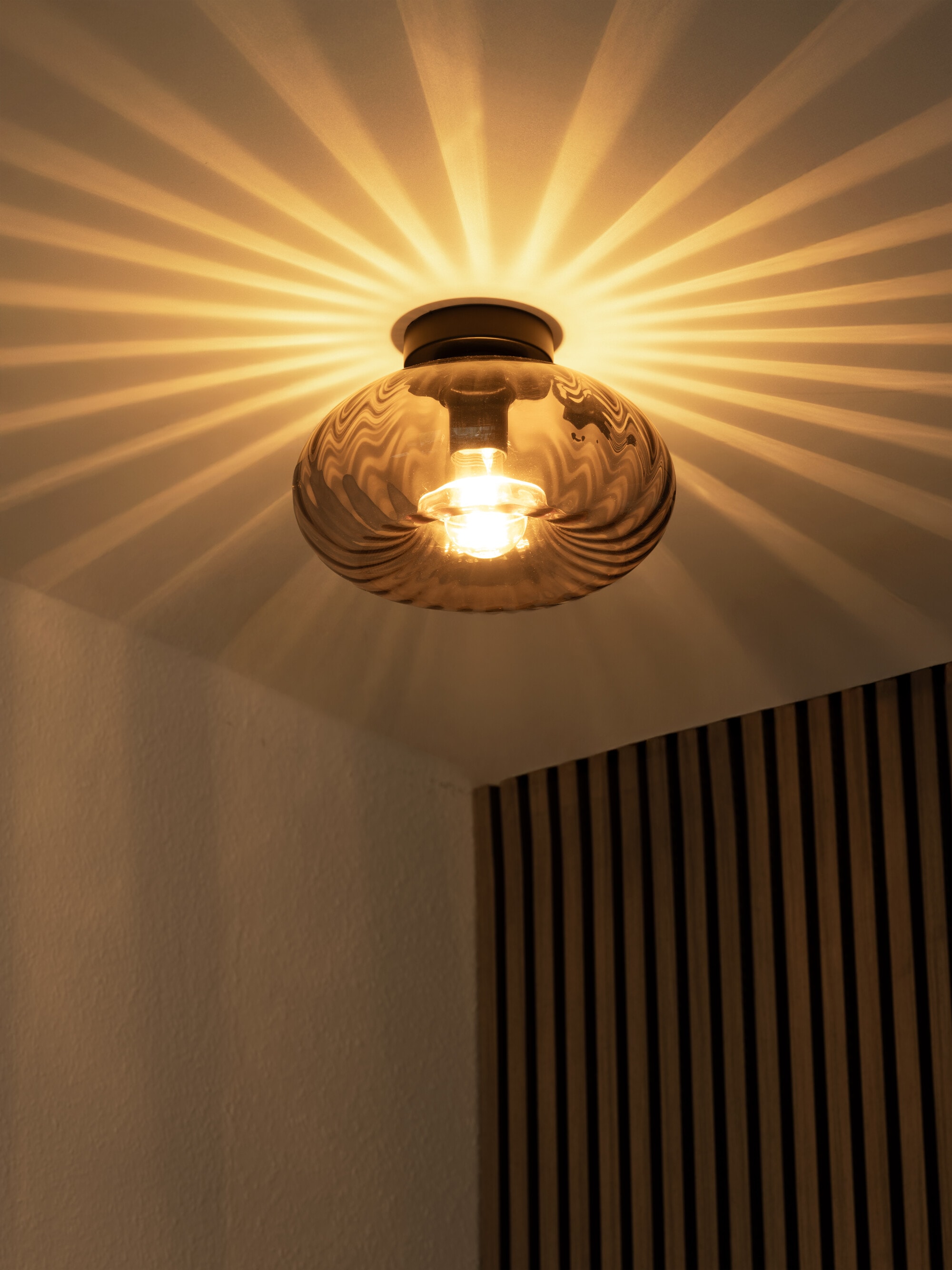 Osram Deckenleuchte »Decor Smoke Glass« E27 1 Stk. schwarz, E27, Stahl und Glas