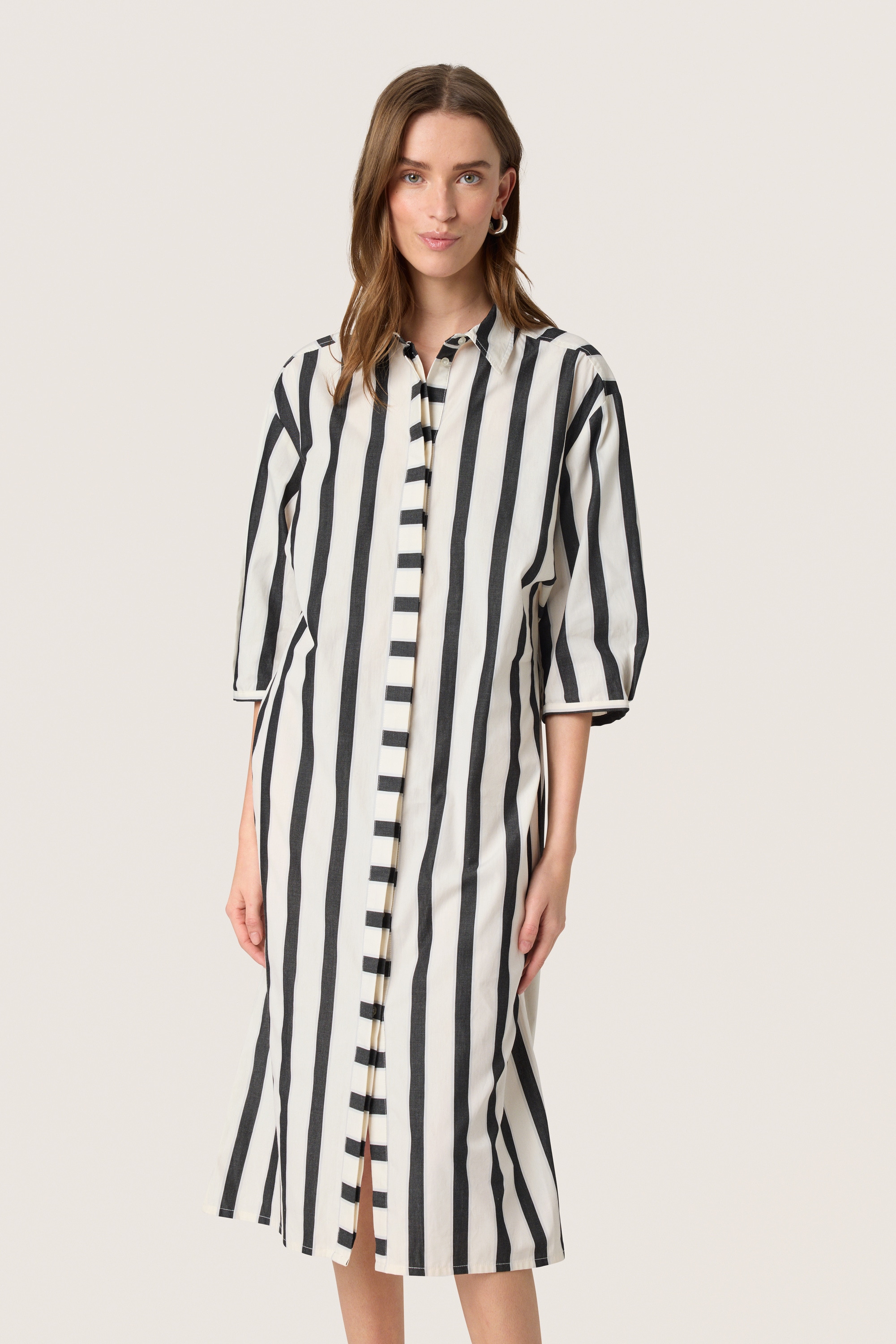 SOAKED IN LUXURY Midikleid »Damen Kleid SLNena«