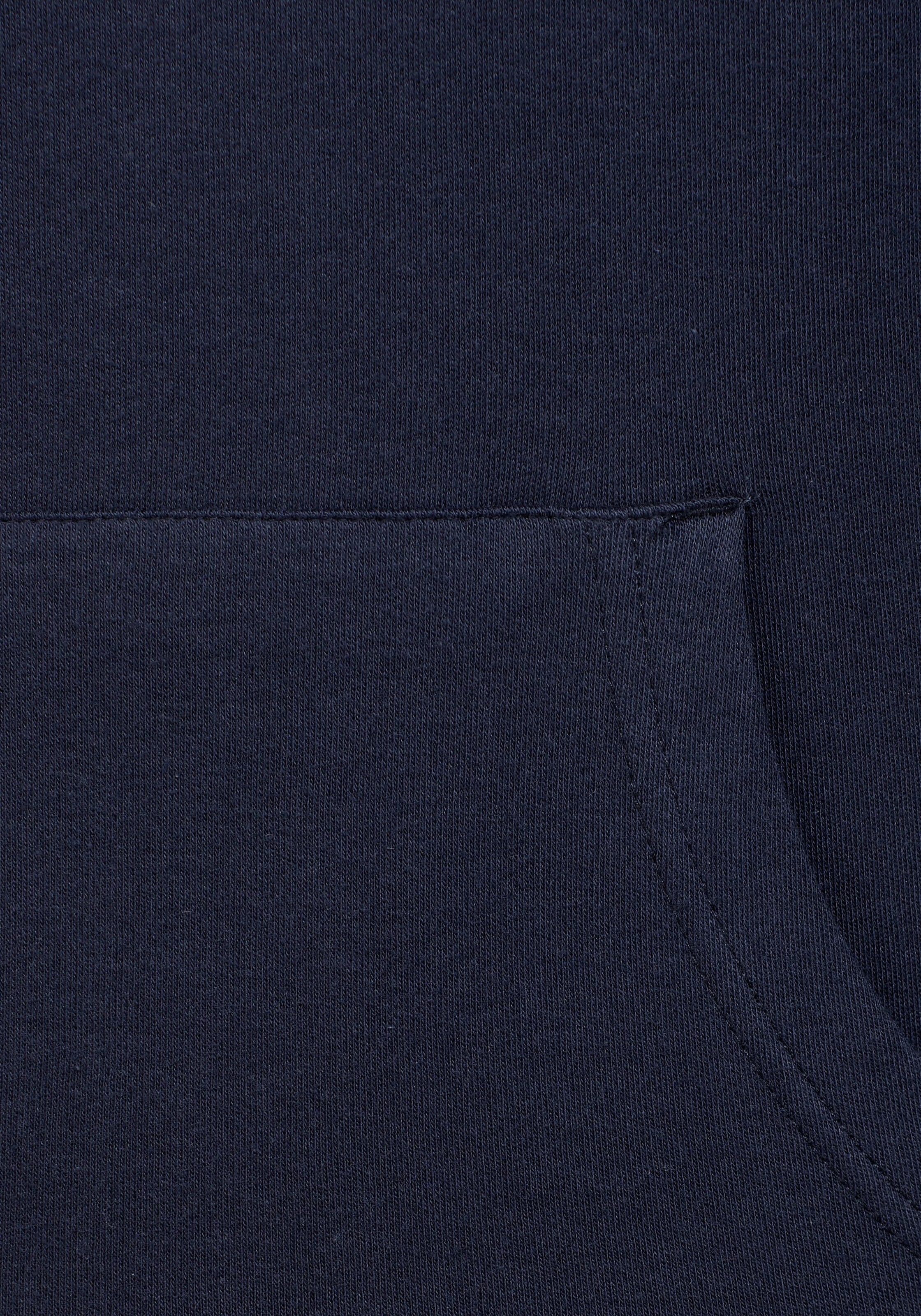 KangaROOS Longsweatshirt, figurbetonter Schnitt, mit stylischem Logodruck