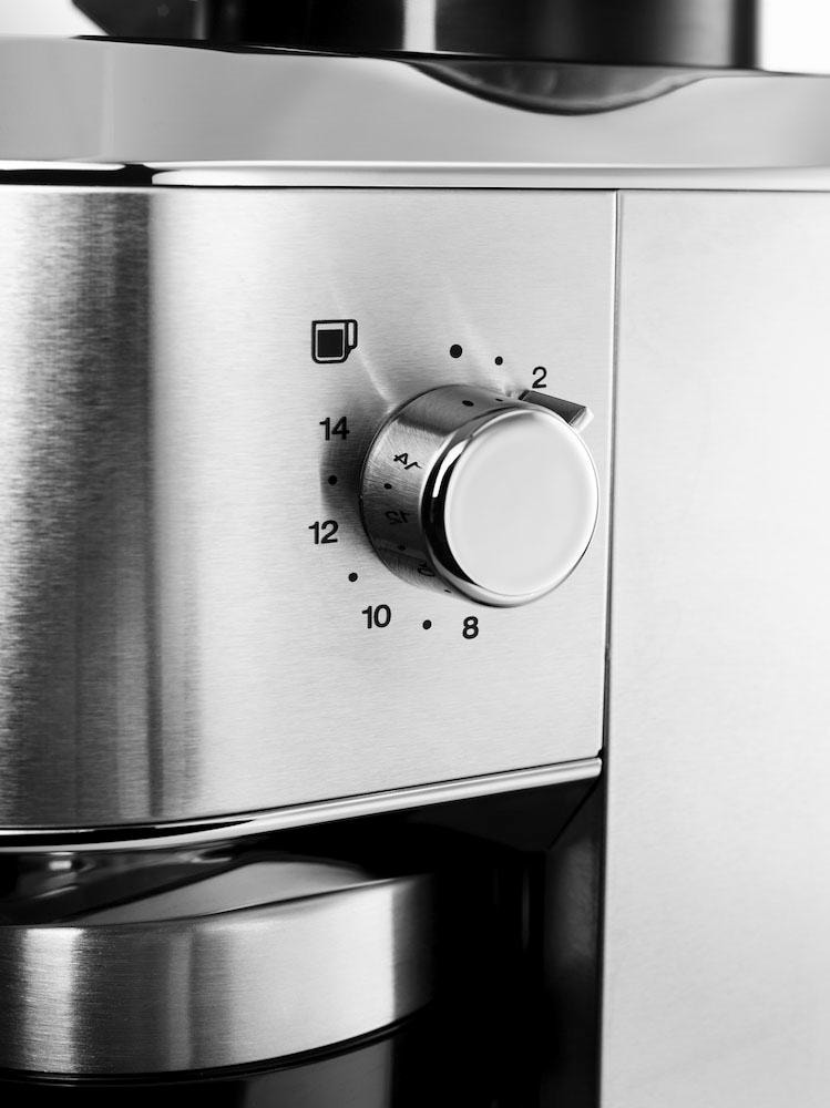 De'Longhi Kaffeemühle »Dedica KG520.M«, 150 W, Kegelmahlwerk, 350 g Bohnenbehälter, inkl. Siebträgeradapter