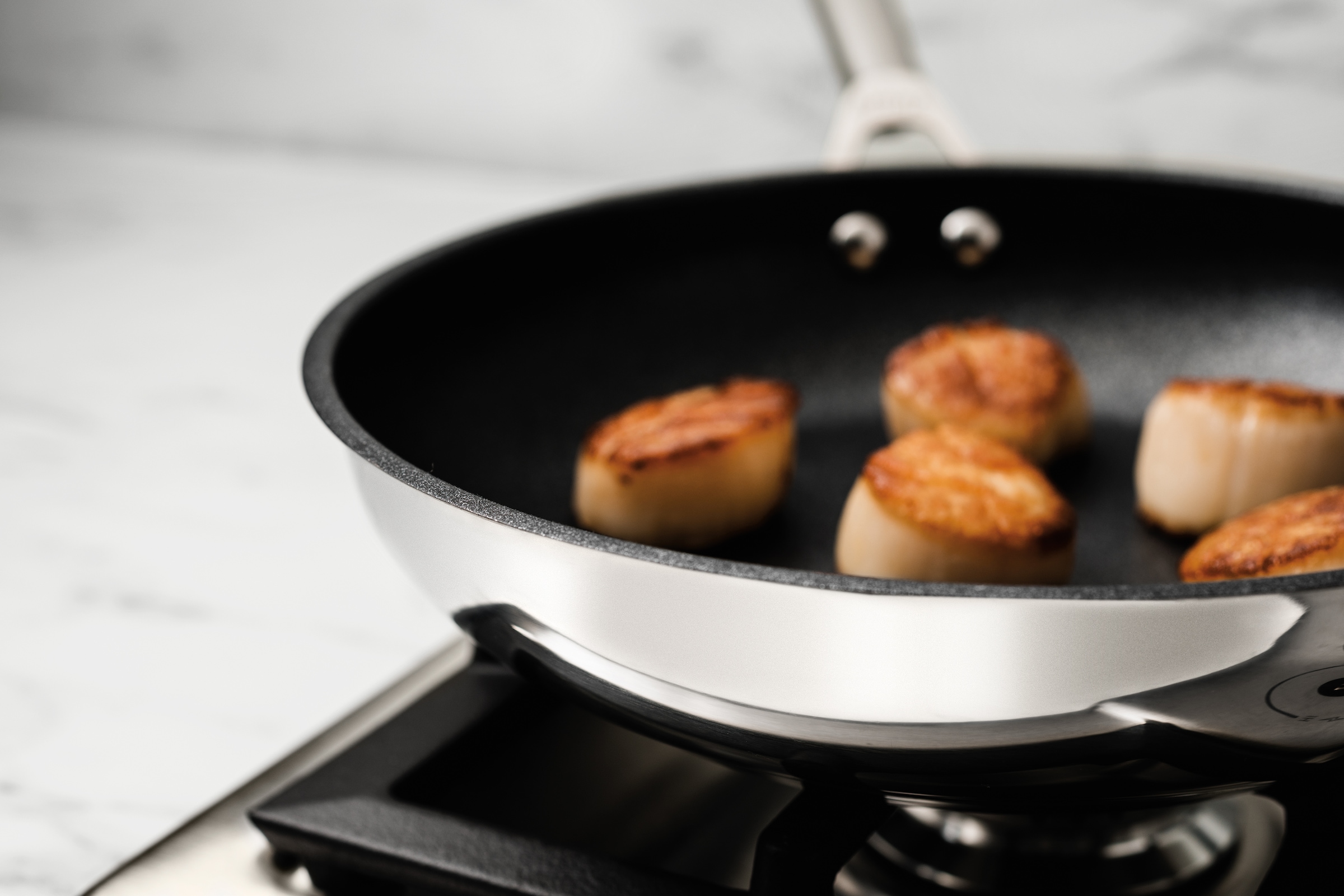 NINJA Bratpfanne »Ninja ZEROSTICK Edelstahl-Pfanne C600DE« Edelstahl 1 Stk. tlg. Edelstahl mit Aluminiumbeschichtung für Braten bei hohen Temperaturen