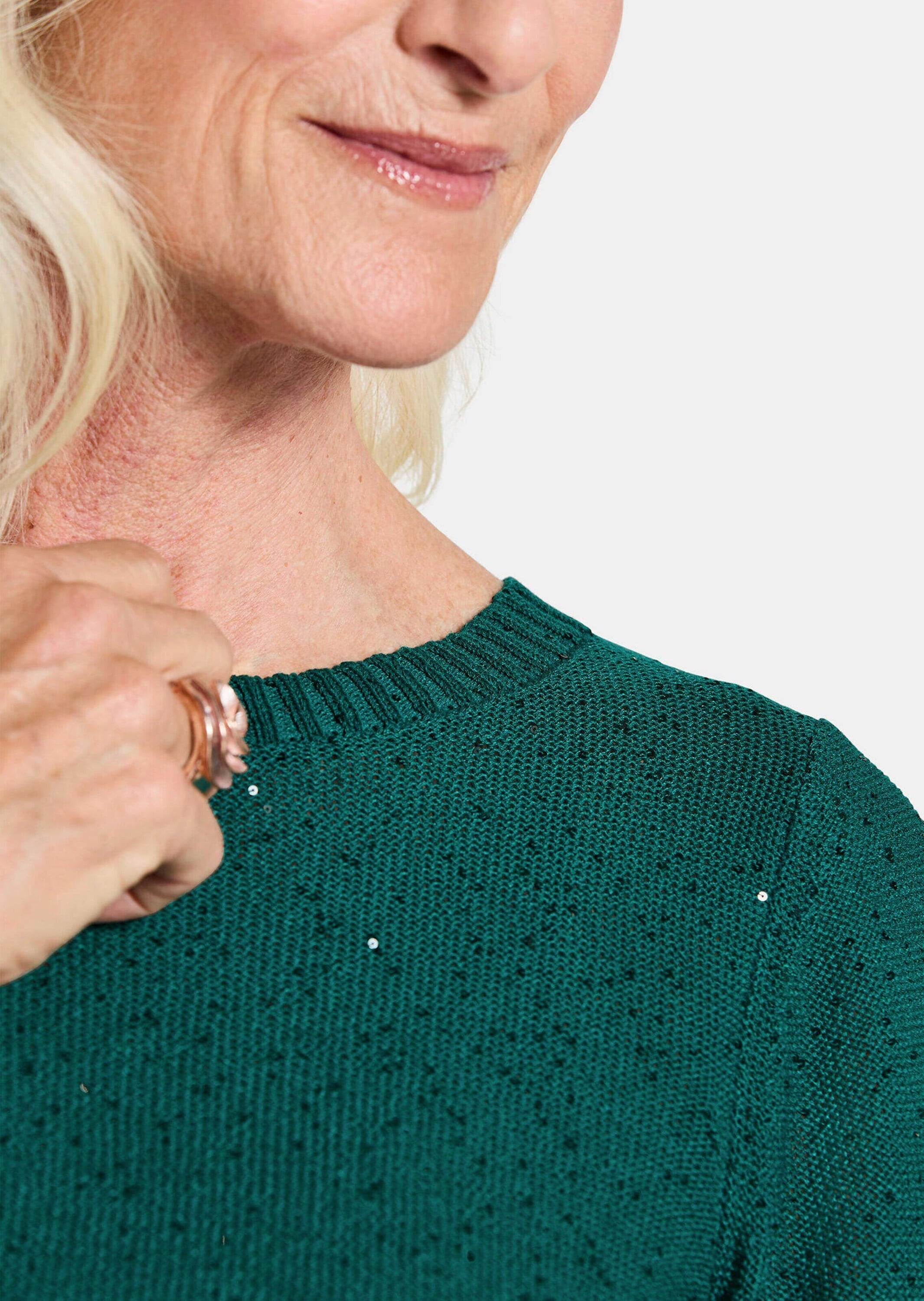 GOLDNER Rundhalspullover »Eleganter Pullover mit Pailletten«