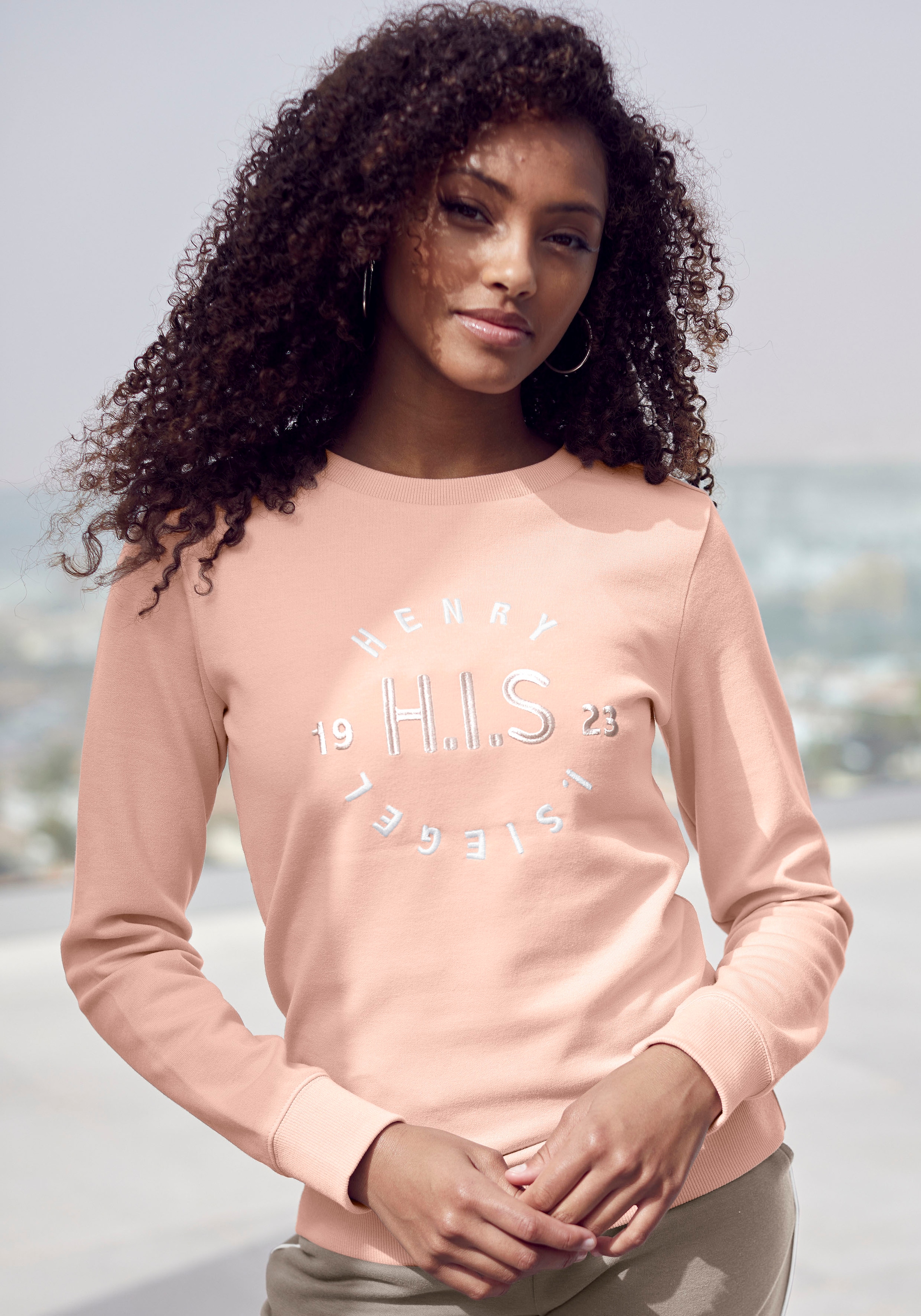 H.I.S Sweatshirt, mit großer Logo Stickerei, Loungeanzug