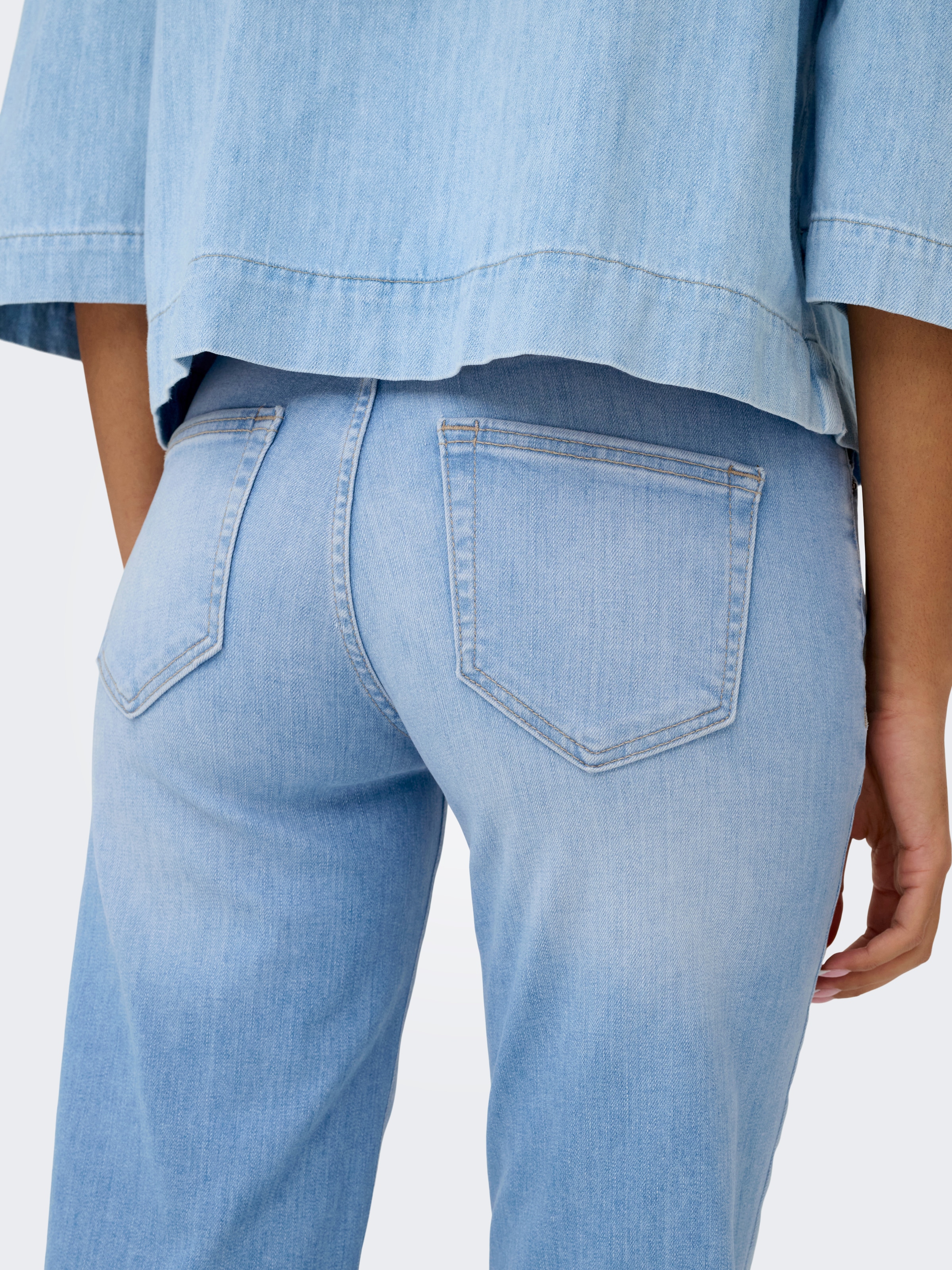 ONLY Straight-Jeans »ONLBLUSH MID STRAIGHT DNM REA828 NOOS« mittlere Leibhöhe, gerade Beinform, helle Waschung