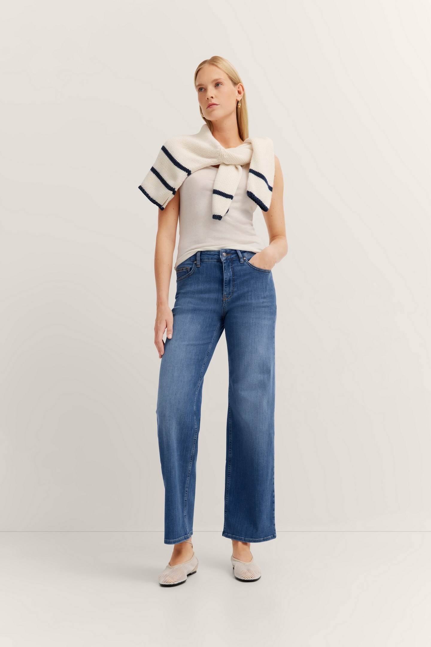 bugatti 5-Pocket-Jeans, mit geradem Beinverlauf