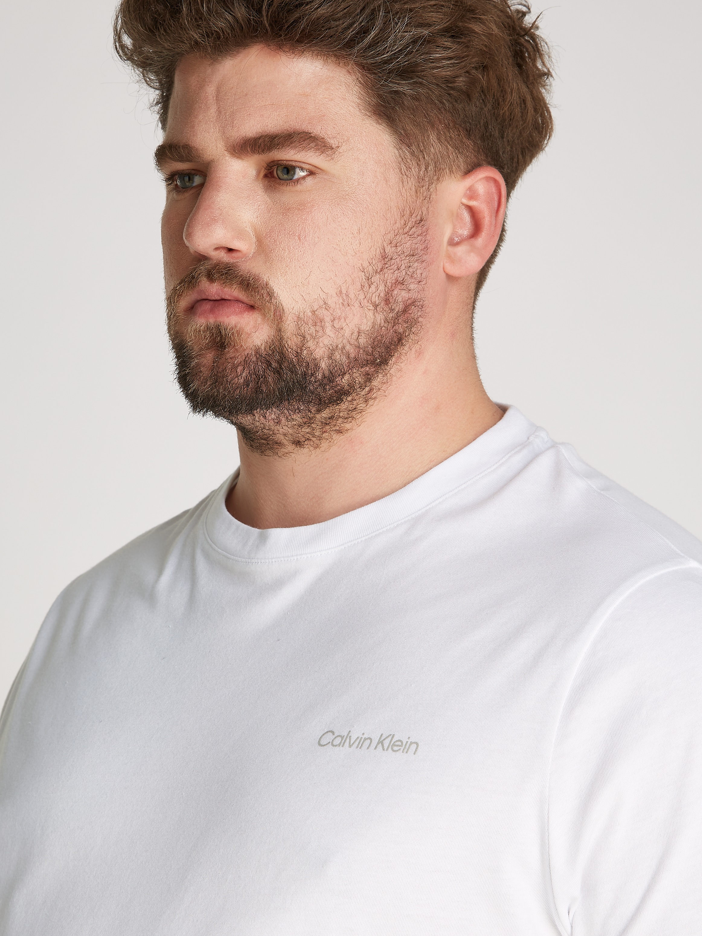Calvin Klein Big&Tall T-Shirt »BT_ENLARGED BACK LOGO T-SHIRT«, in großen Größen mit Markenlabel