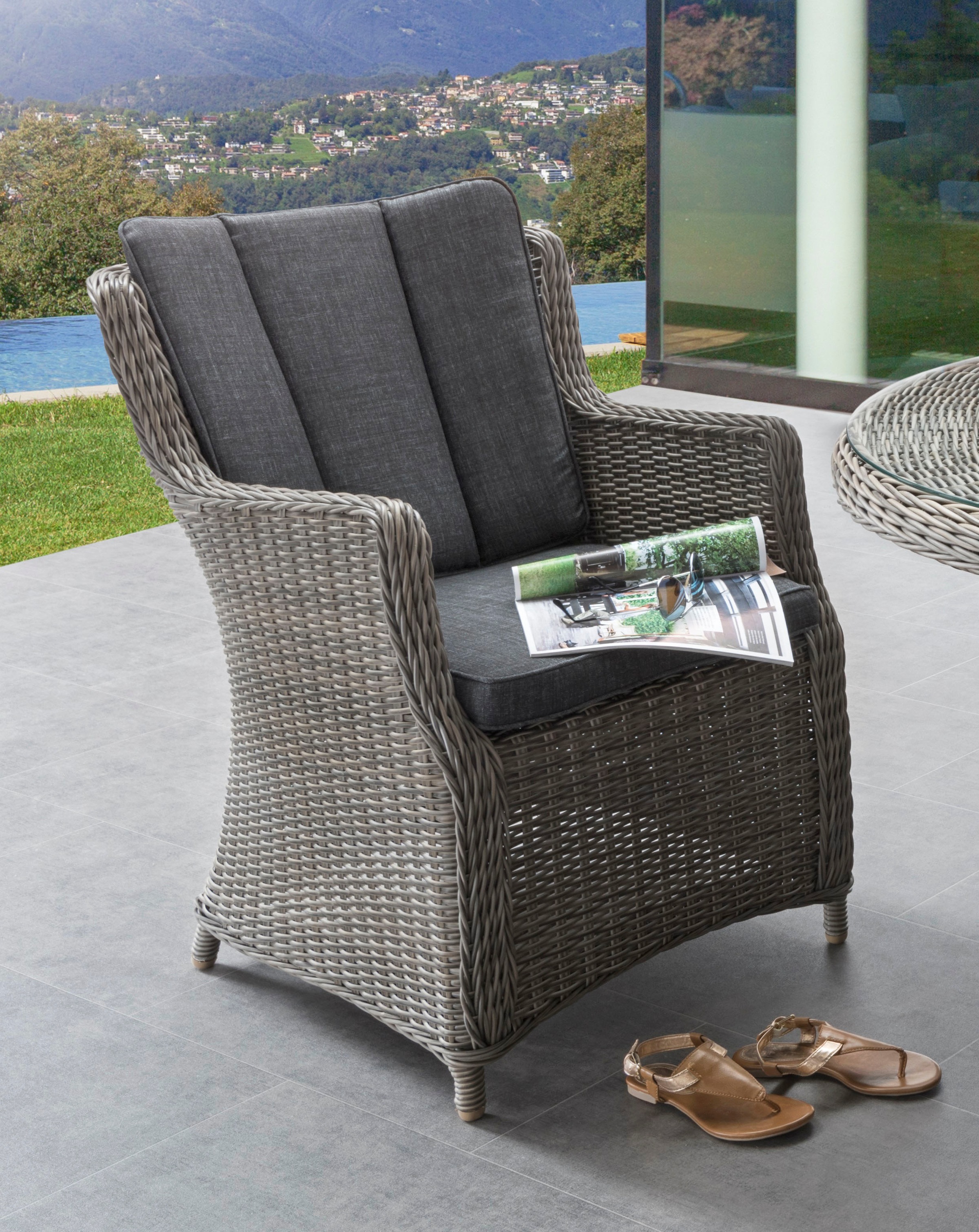Destiny Garten-Essgruppe »LUNA«, (13 tlg., 4x Sessel, 1x Tisch, inkl. Auflagen), Aluminium, Polyrattan