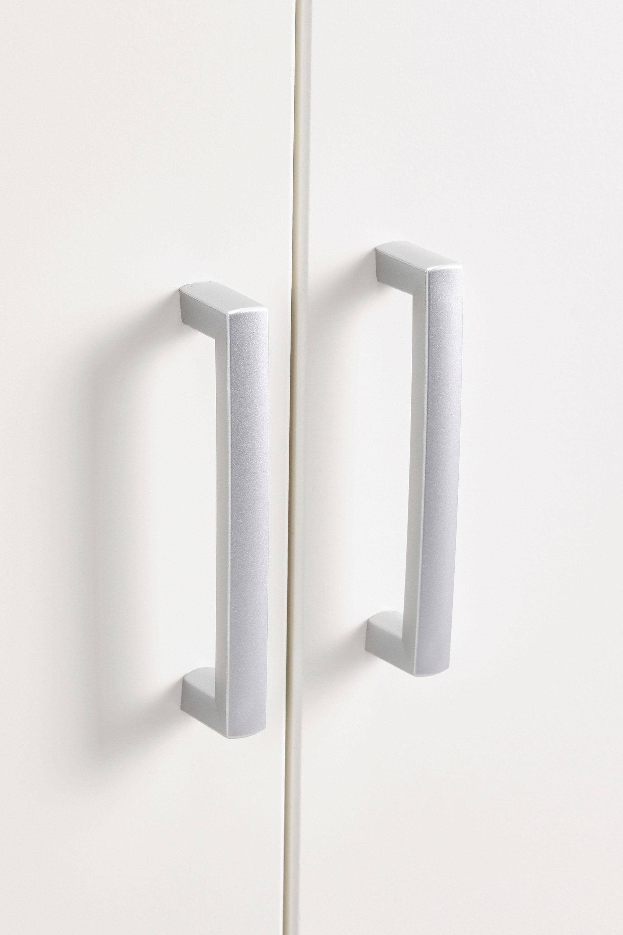 priess Kleiderschrank