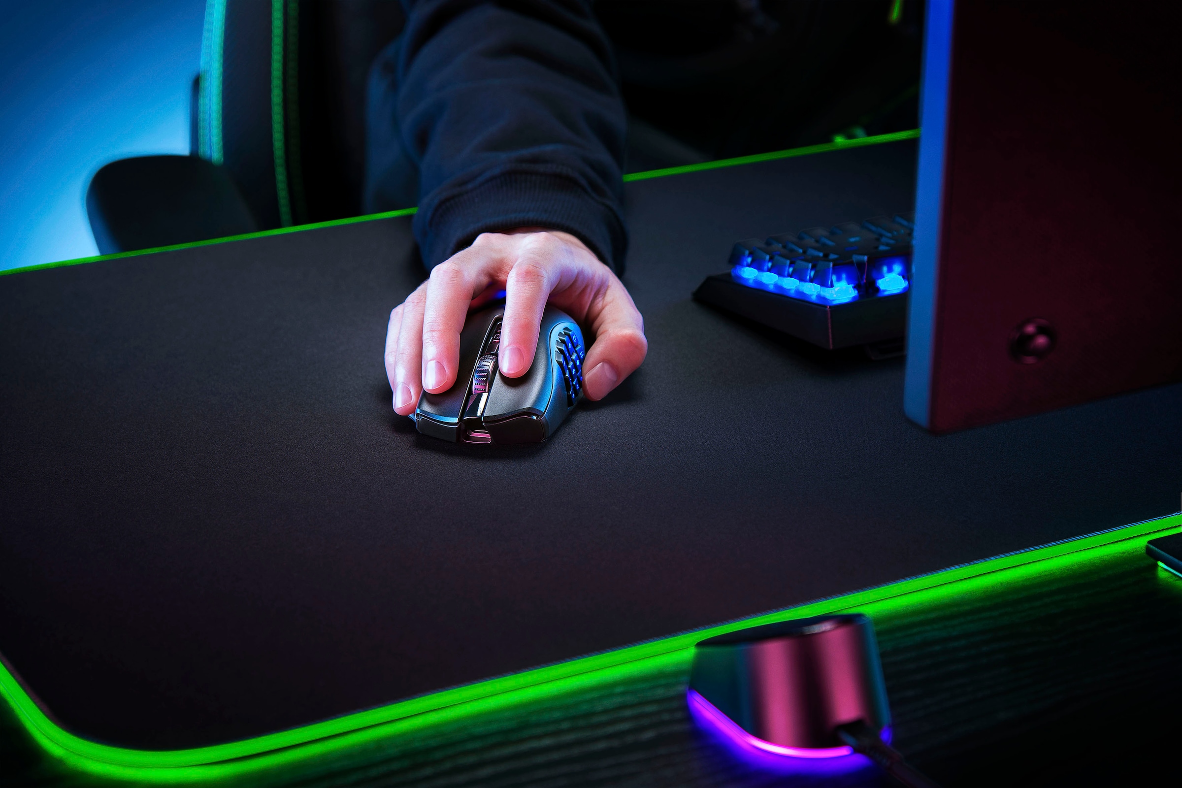 RAZER Gaming-Maus »Naga V2 Pro«, Bluetooth-RF Wireless-kabelgebunden