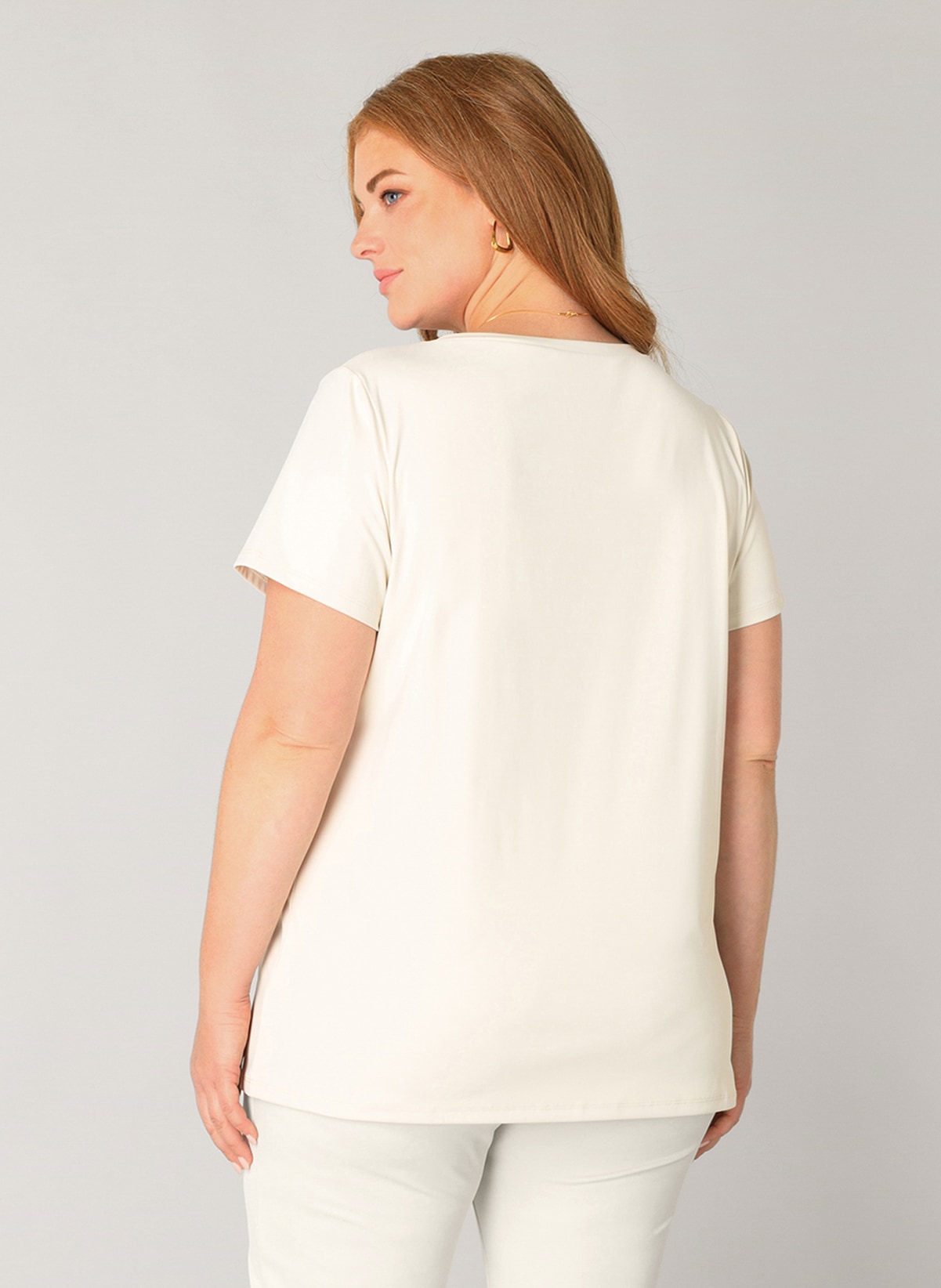 Base Level Curvy V-Shirt »Lilly« mit Stretch