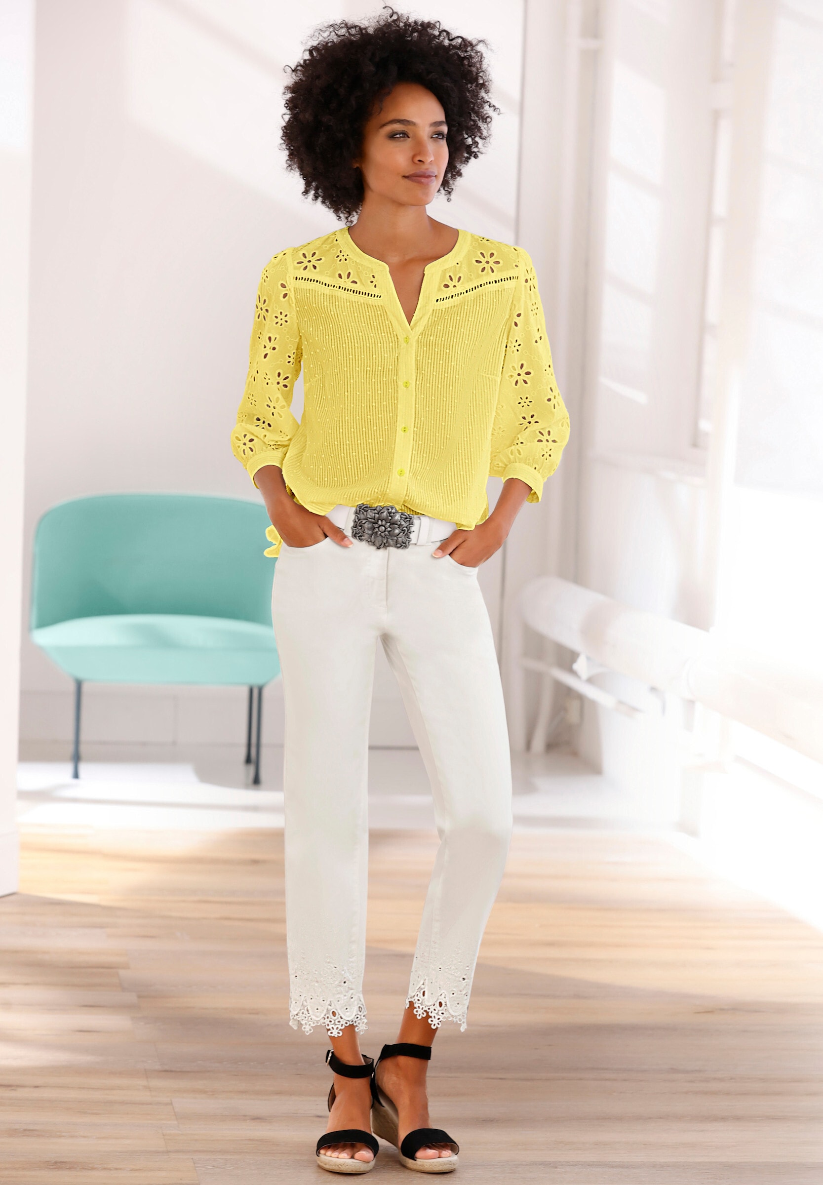 heine Klassische Bluse »Bluse Baumwollbluse mit Lochstickerei«