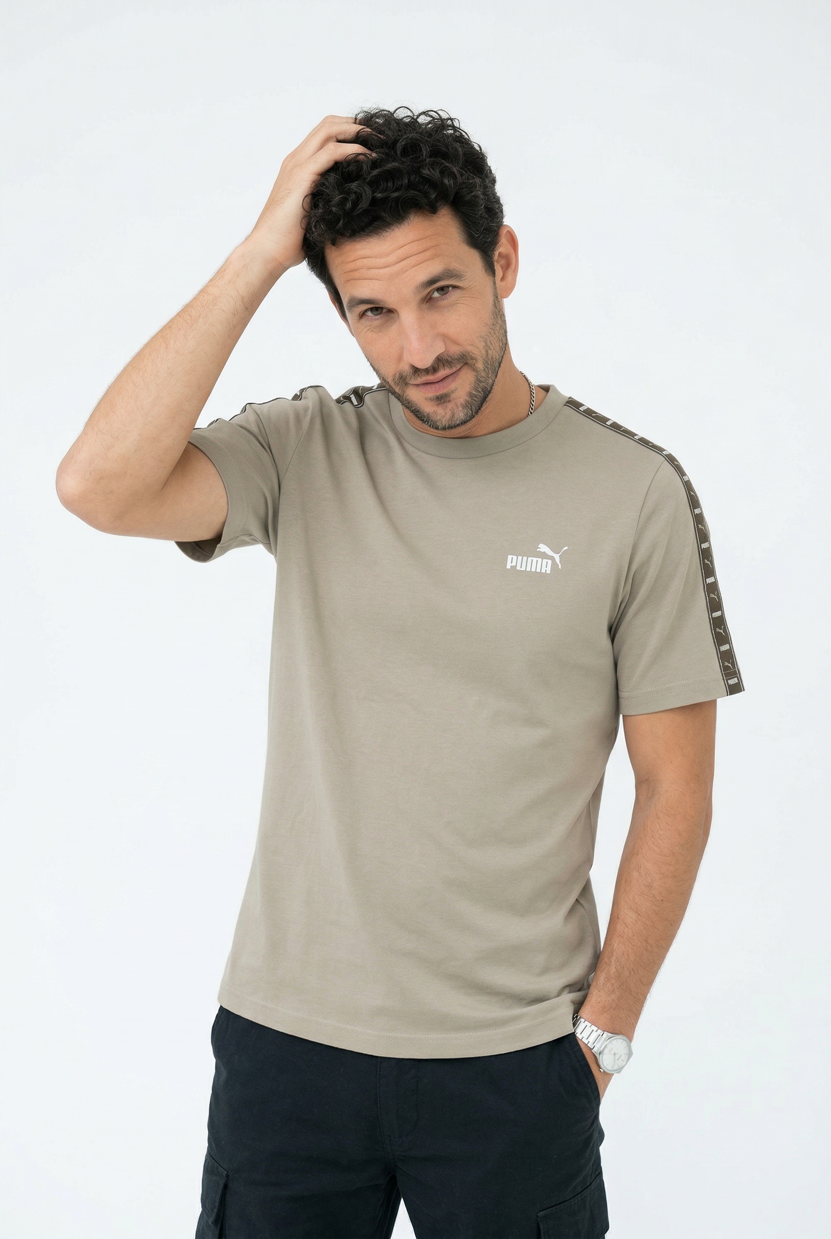 PUMA T-Shirt »ESS TAPE TEE« sportlicher Stil, Kurzarm, aus Baumwolle