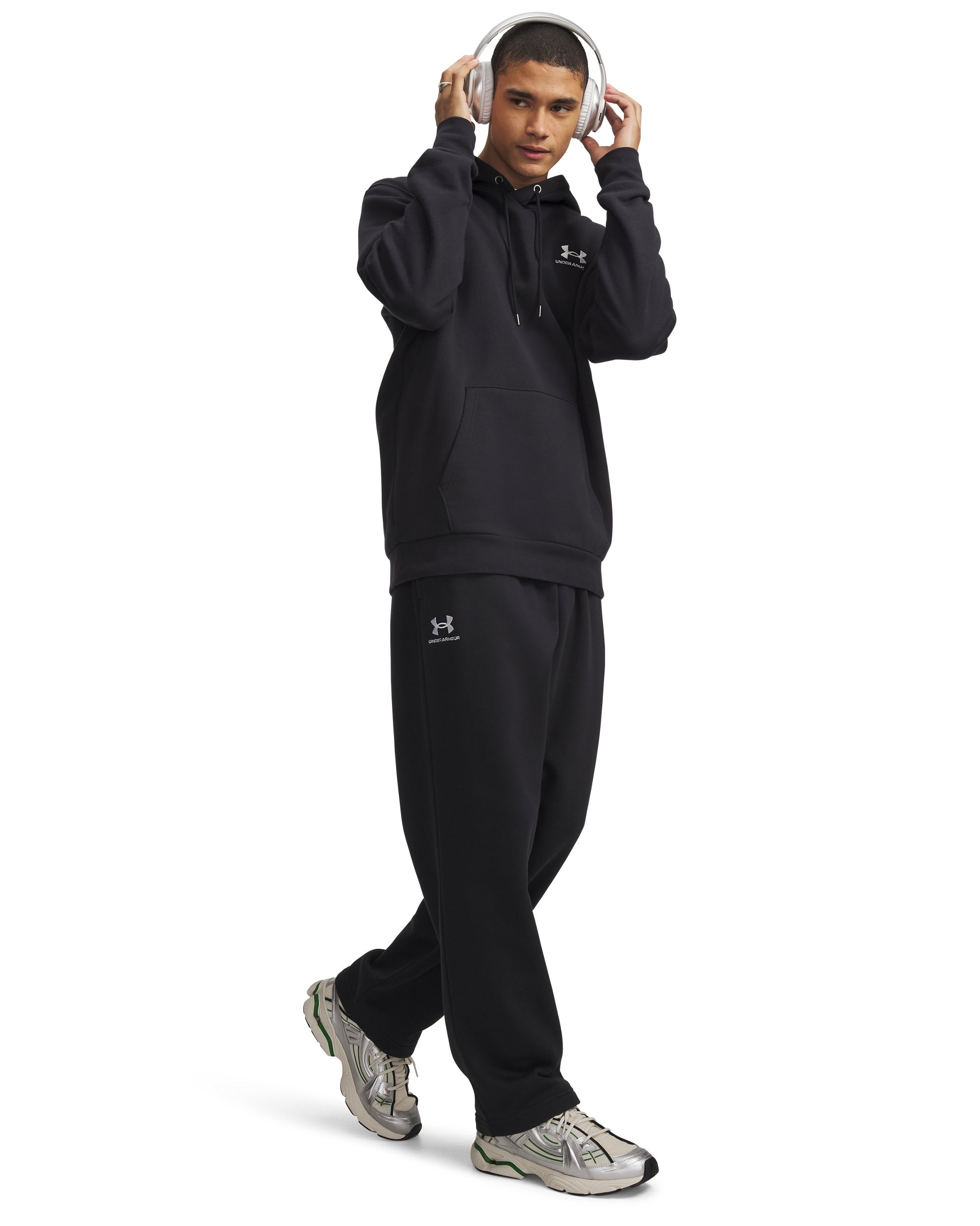 Under Armour® Jogginghose »UA ICON FLEECE PANT«  mit sportlichem Stil, aus Baumwolle und Polyester