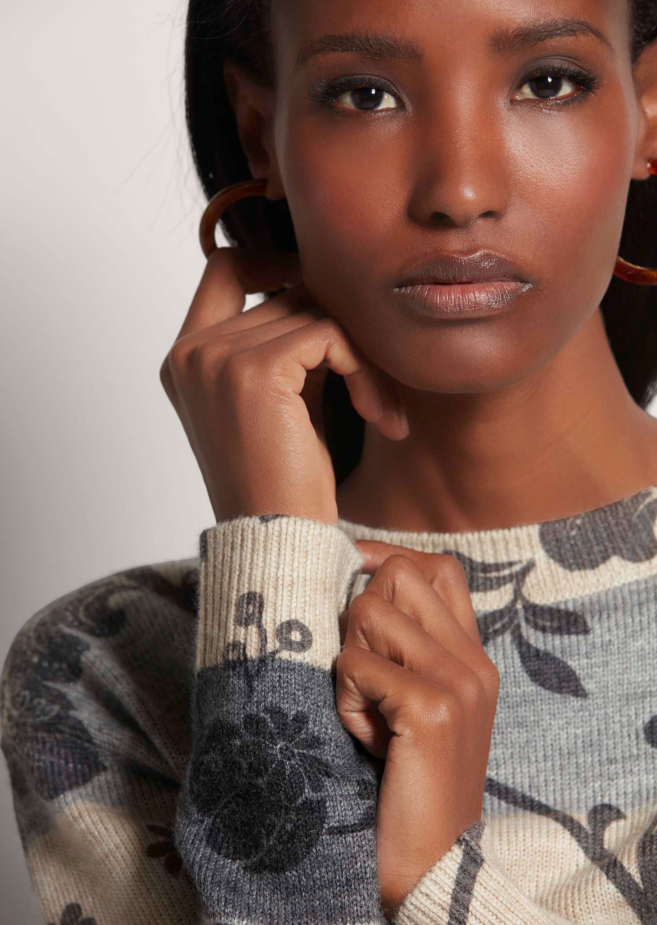 MADELEINE Longpullover »Strickpullover Rundhals-Pullover im Muster-Mix«