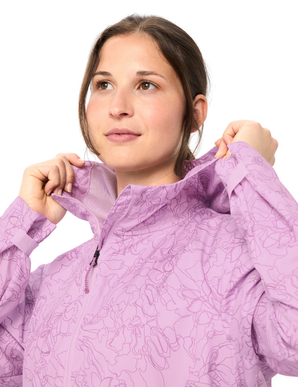 VAUDE Fahrradjacke »WOMEN'S ADLUX AIR JACKET« mit Kapuze sportlicher Stil, atmungsaktives Material, winddicht, wasserdicht