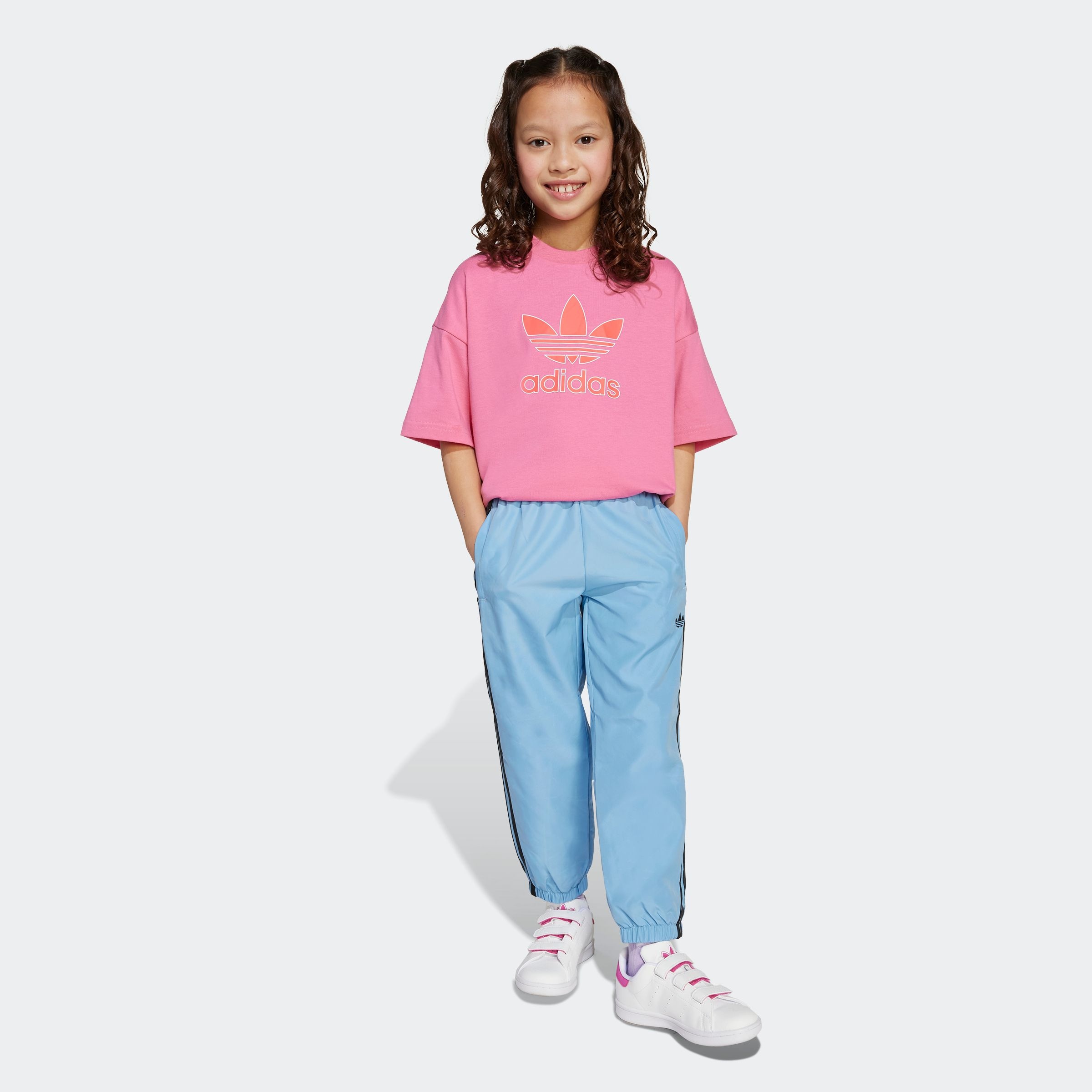 adidas Originals T-Shirt »TREFOIL KIDS« lockere Passform, für Kinder, aus Baumwolle, mit Single Jersey