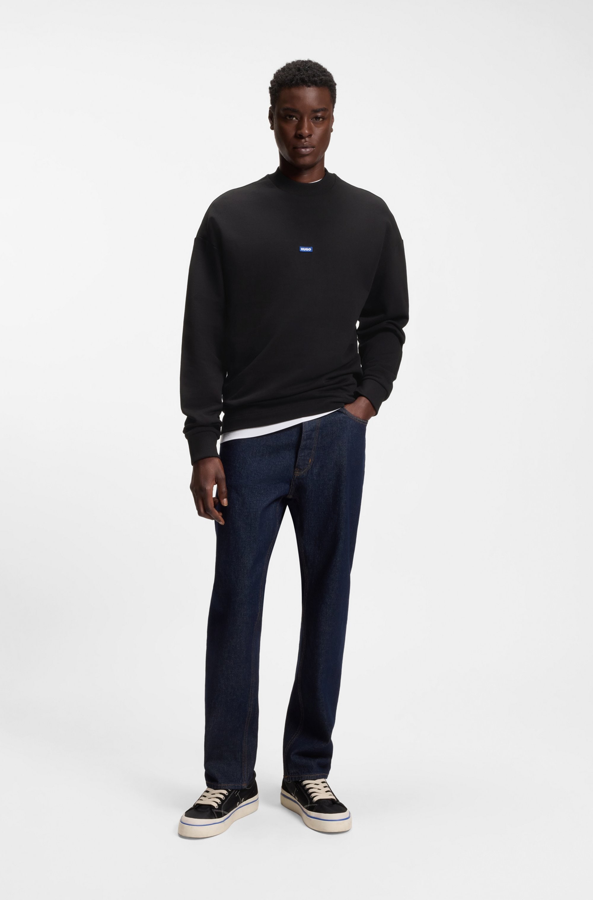 HUGO Blue Sweatshirt »Nedro«, Rundhalsausschnitt, Regular Fit,  Logo-Patch
