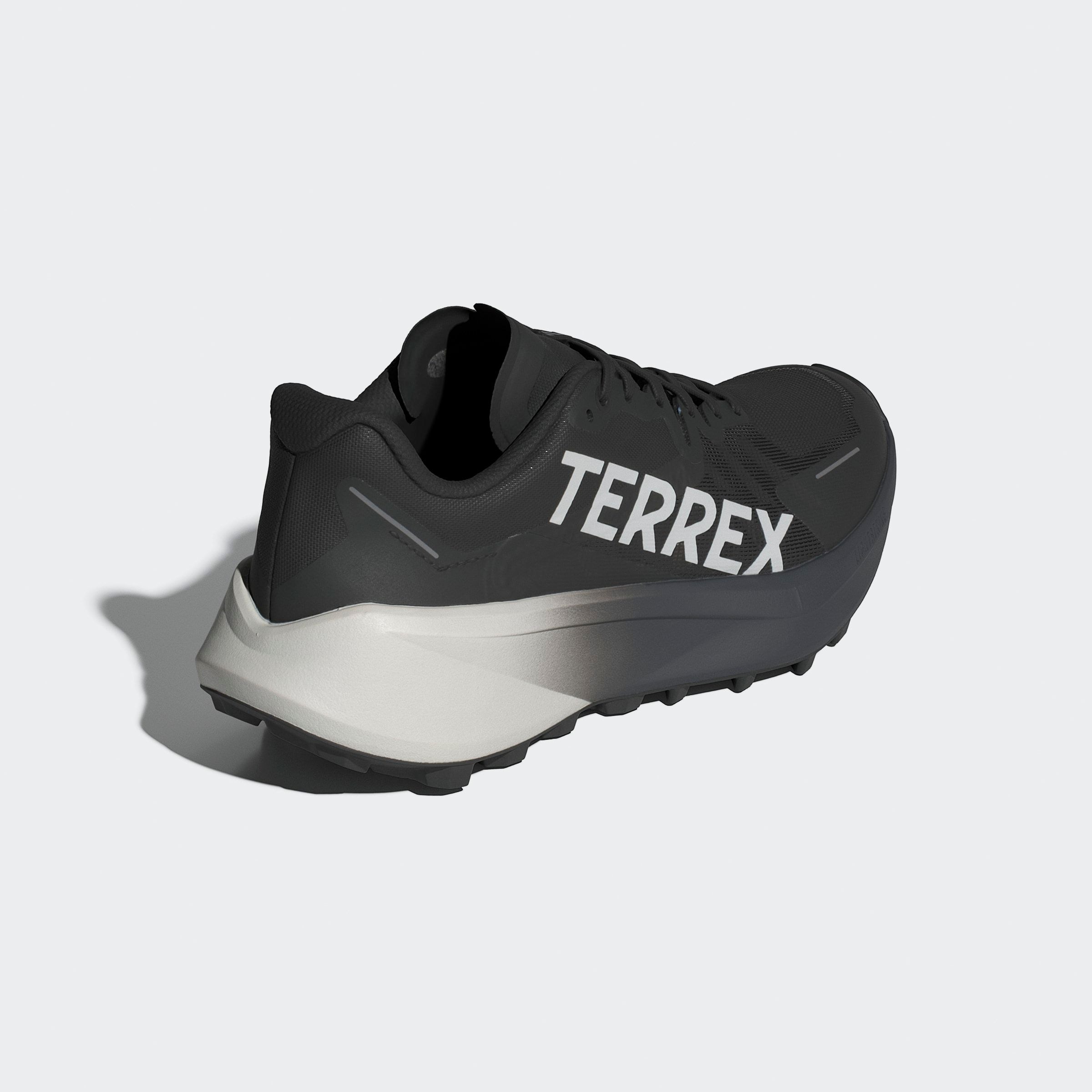 adidas TERREX Trailrunningschuh »TERREX AGRAVIC 3 TRAILRUNNING«, Trail-Runningschuhe