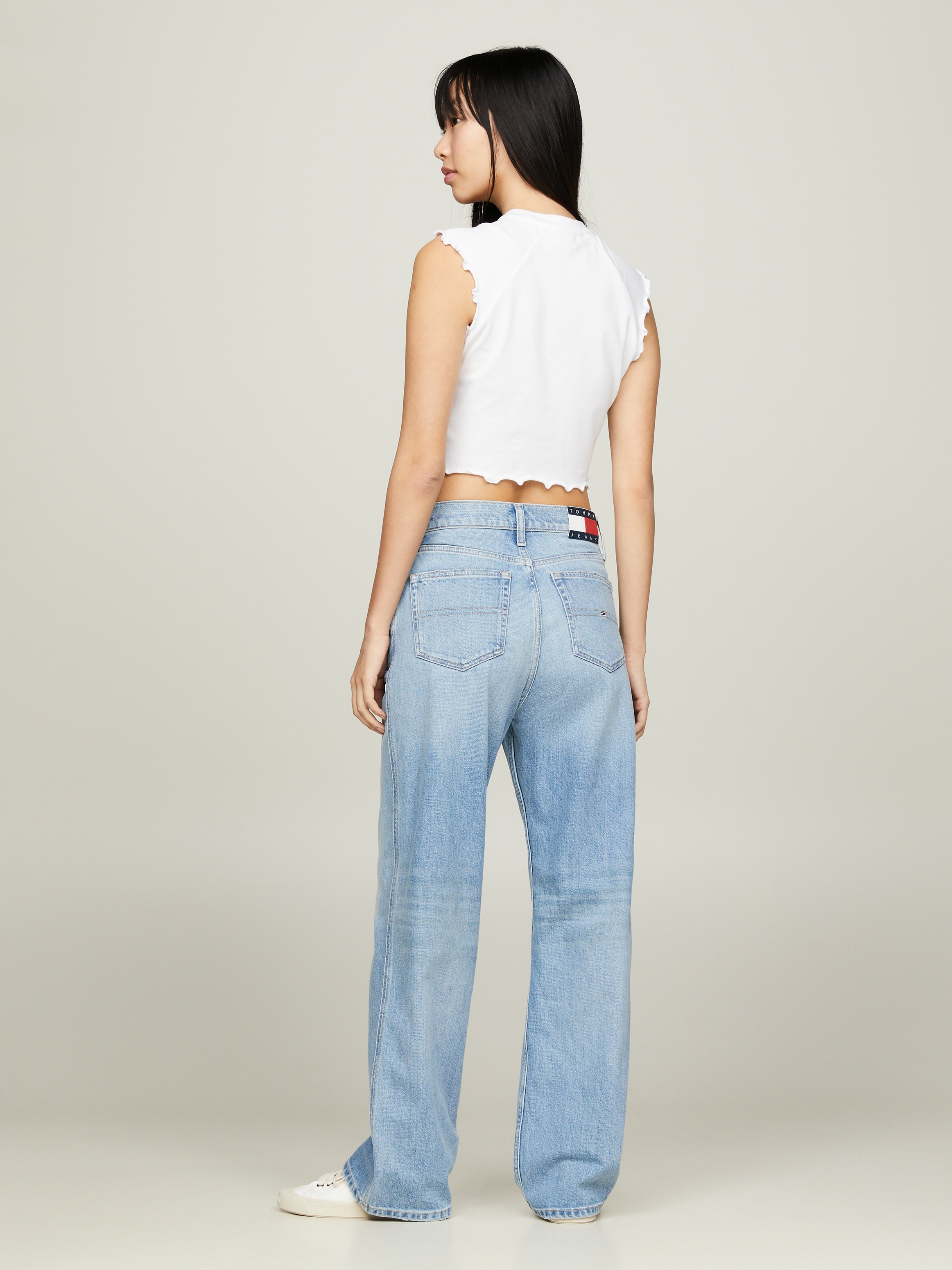 Tommy Jeans T-Shirt »TJW SLIM CRP BABYLOCK RIB TEE«, mit gewelltem Abschlüssen am Ärmel & Saum