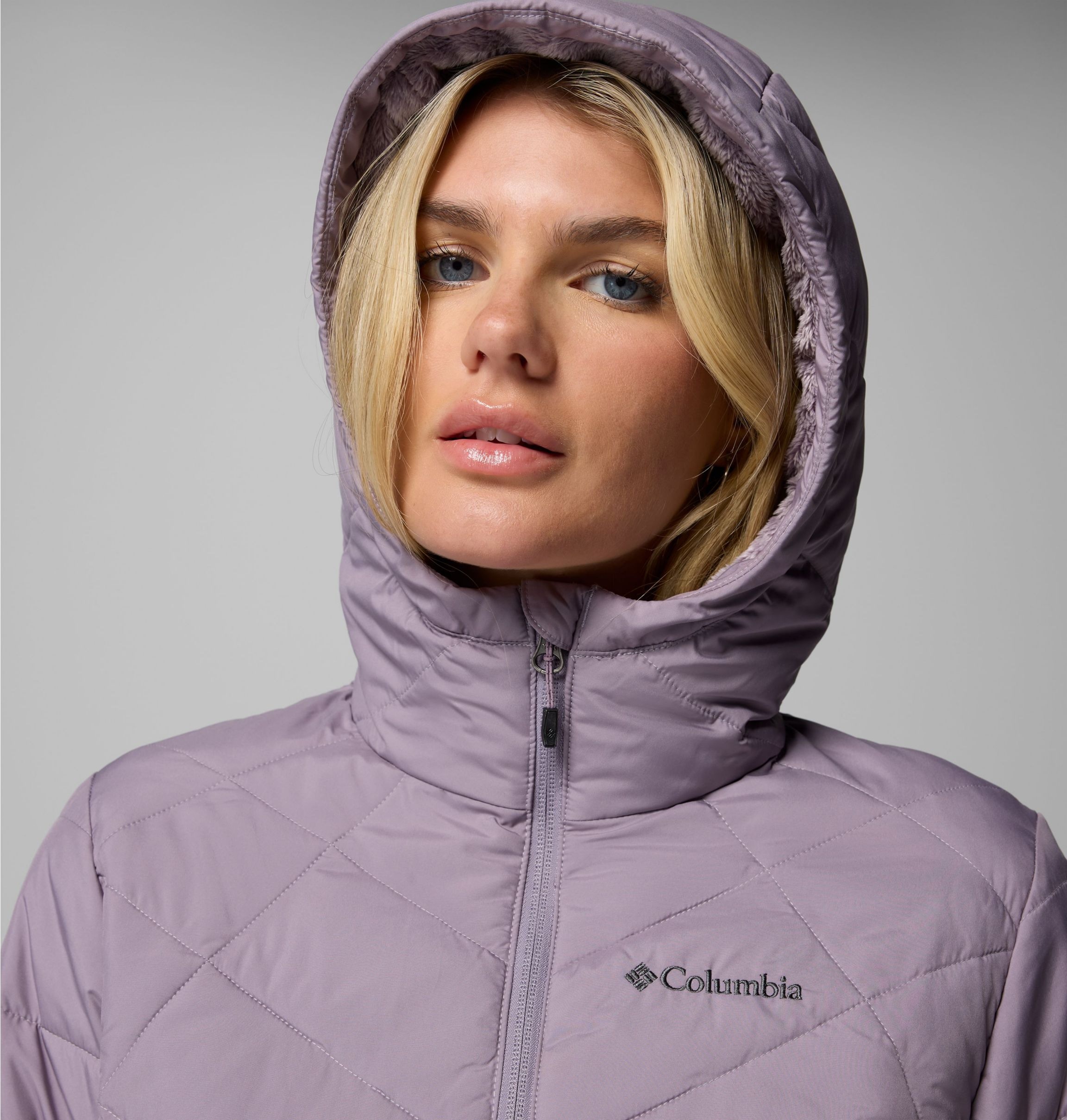 Columbia Steppjacke »HEAVENLY HOODED JACKET«, (1 St.), mit Kapuze
