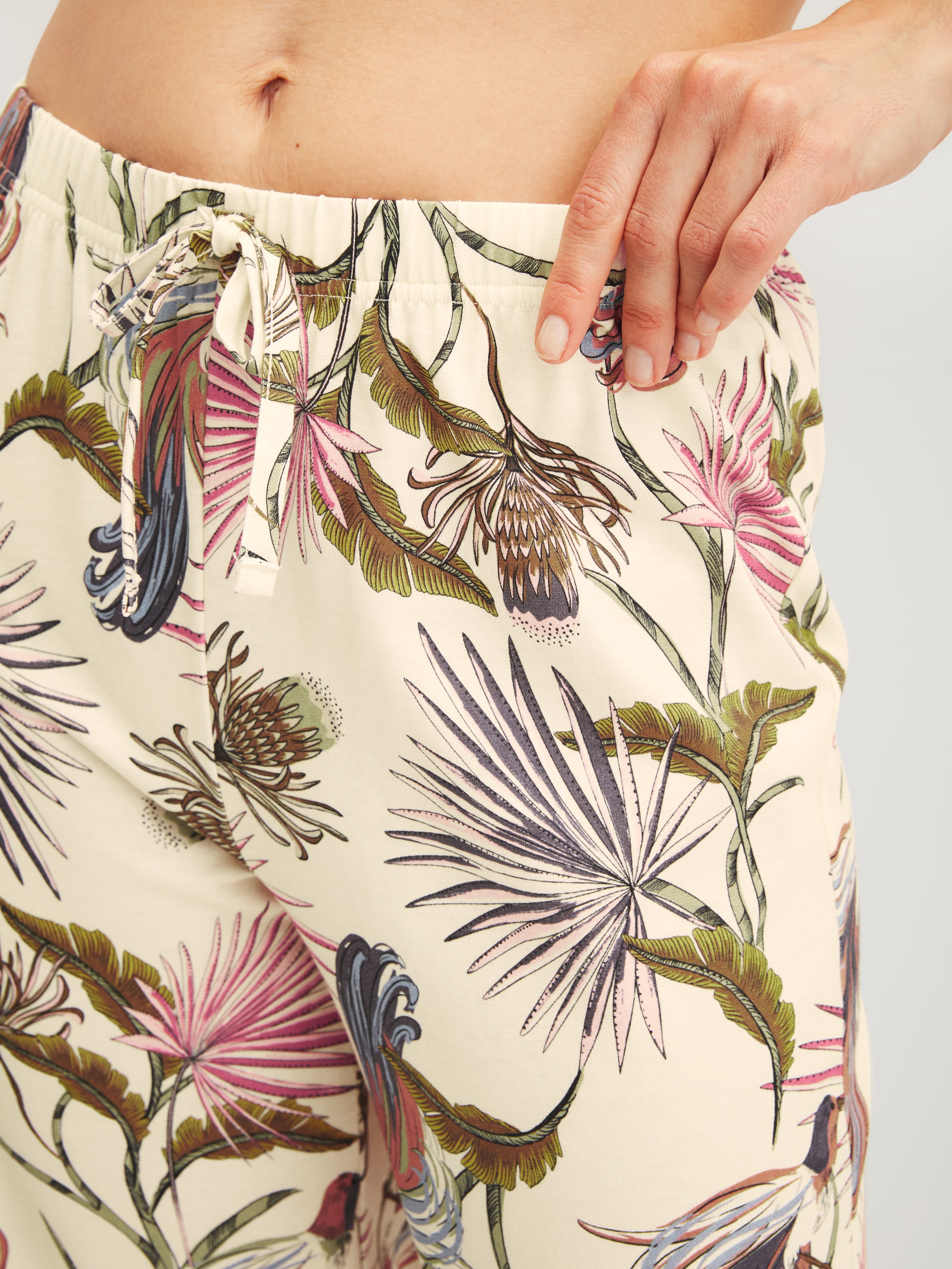 CALIDA Schlafhose »Favourites Arts«  mit Allover-Print, in weicher Single-Jersey-Qualität