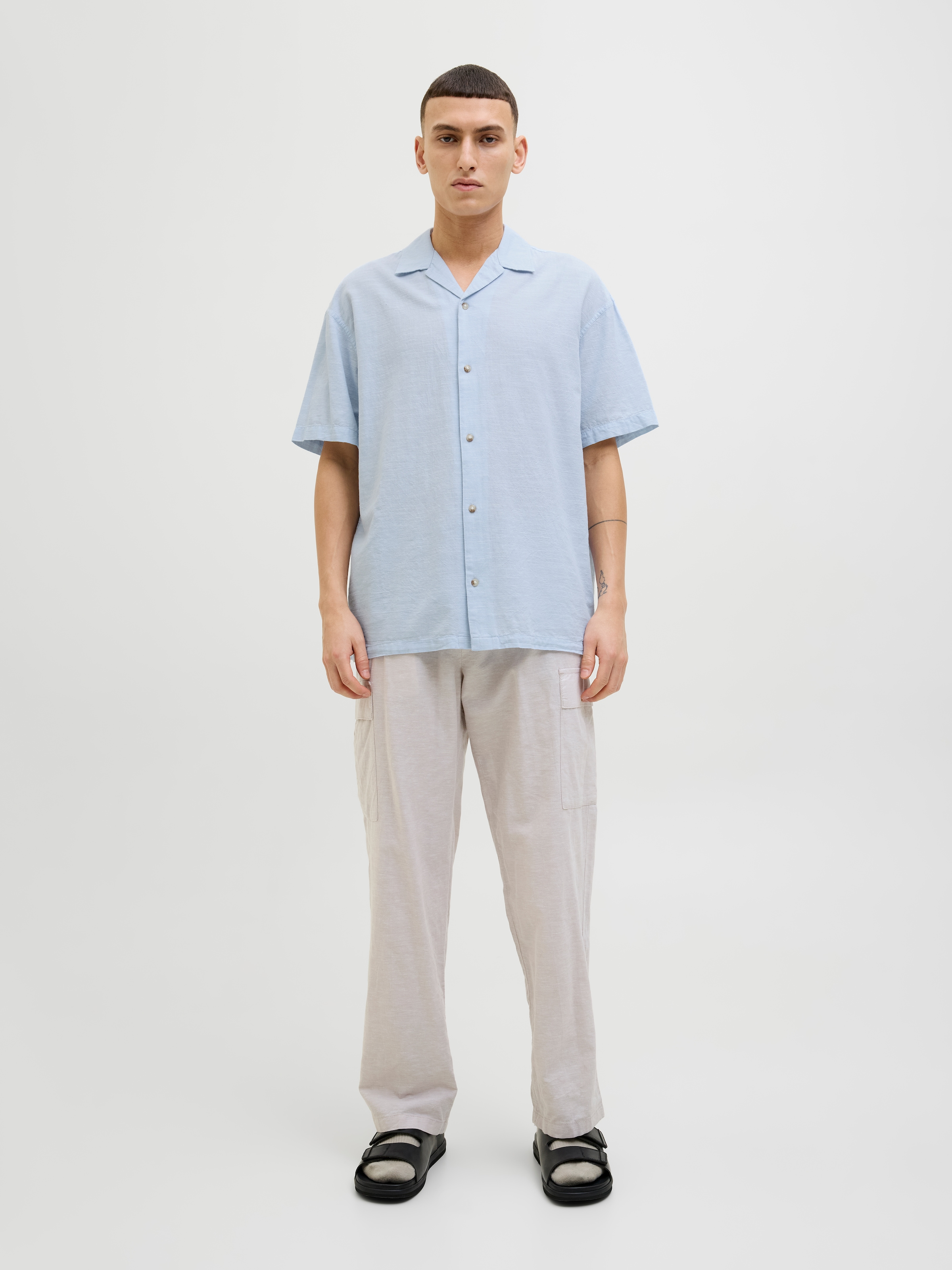 Jack & Jones Kurzarmhemd »JJESUMMER RESORT SHIRT SS SN«, mit Resort Kragen