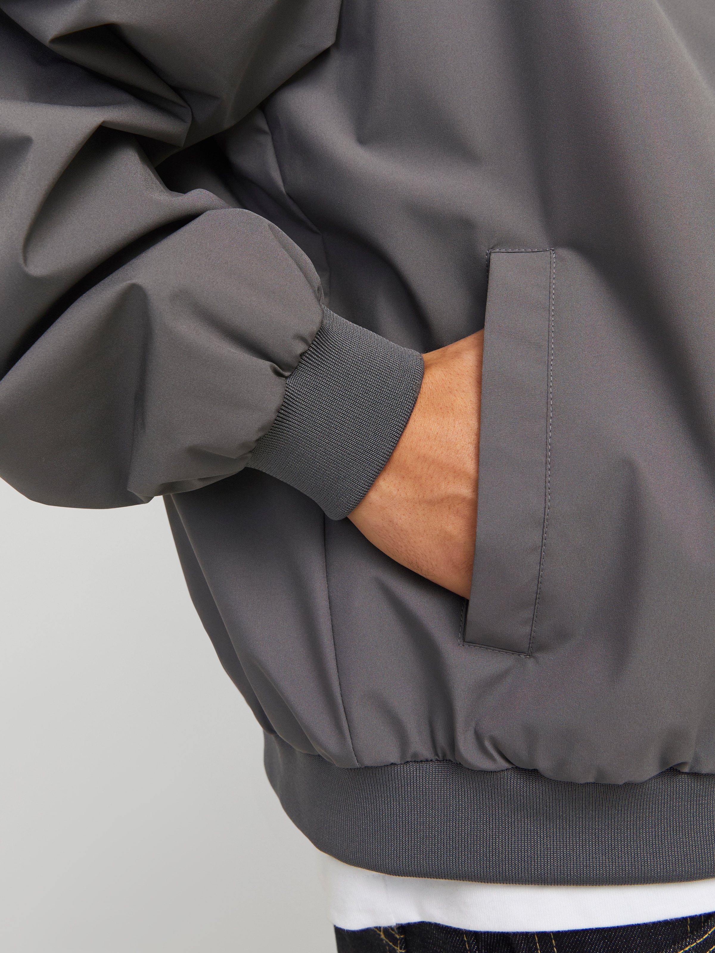 Jack & Jones Bomberjacke »JJECHARGE BOMBER JACKET NOOS«, ohne Kapuze, mit Rippbündchen