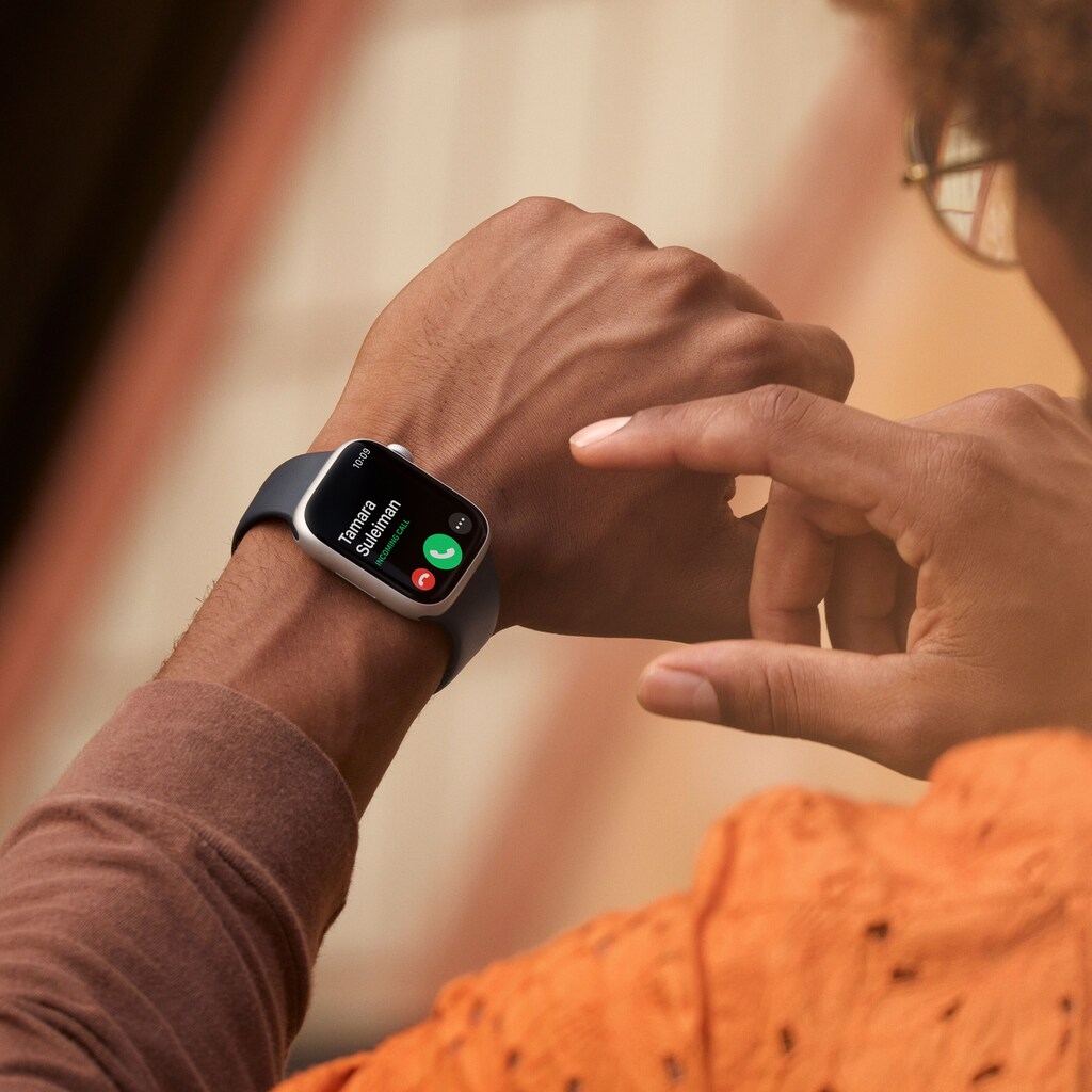Apple Smartwatch »Series 8, GPS, Aluminium-Gehäuse, 45 mm mit Sportarmband«, (Watch OS)